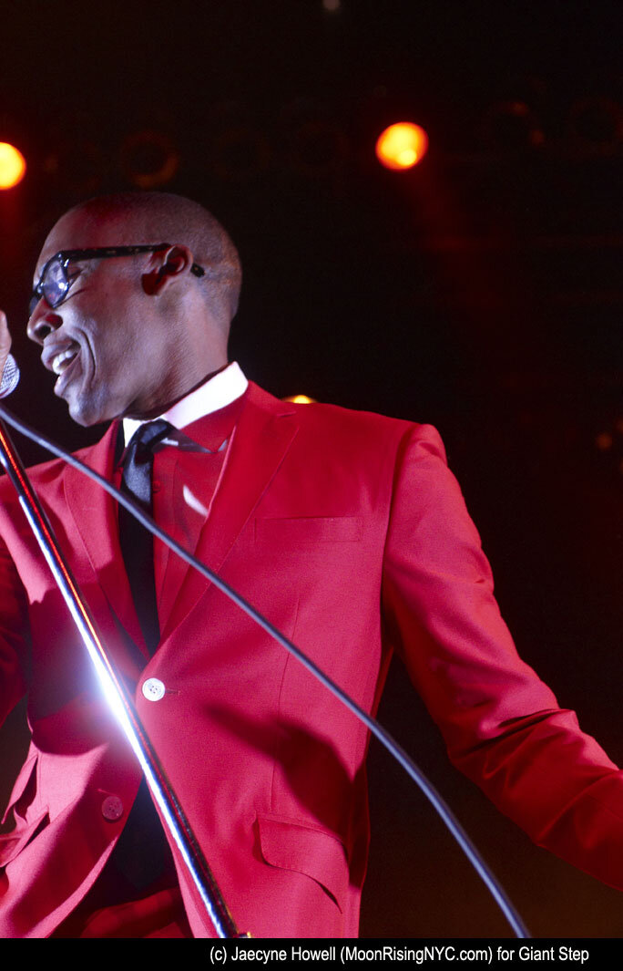 Raphael Saadiq at Terminal 5 in NYC, 2009 (Photo by Jaecyne Howell)
