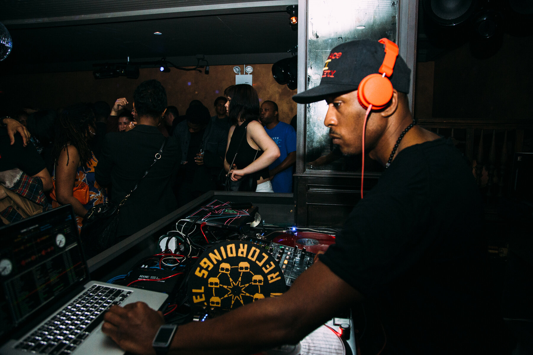 Ali Shaheed Muhammad at The 303 in NYC, 2014 (Photo by Eddie Pearson)