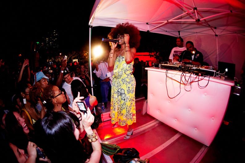 Erykah Badu/Sunset Soiree at Delano in Miami, 2008 (Photo by Phillip Angert)