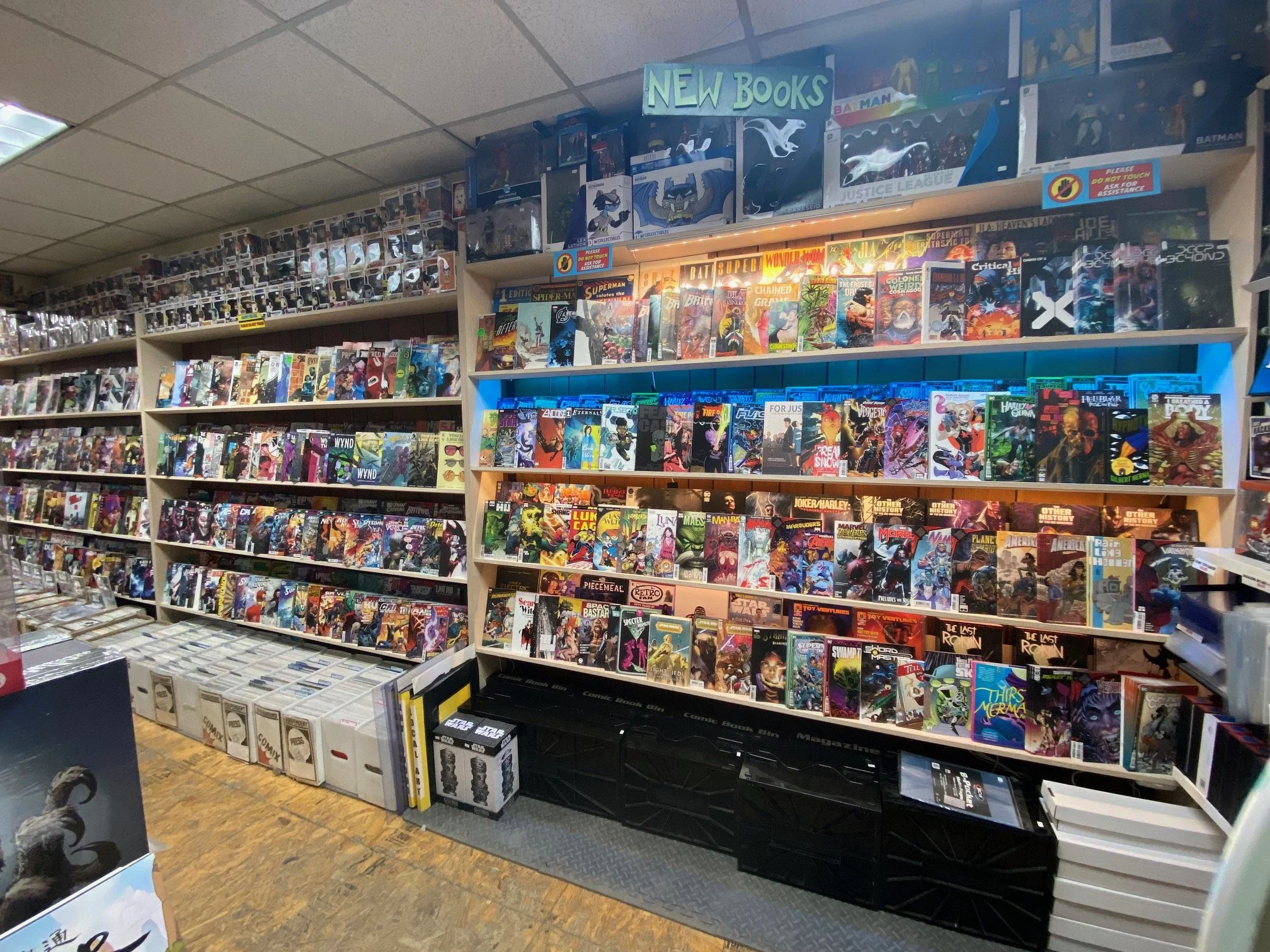 About Us — Comicazi