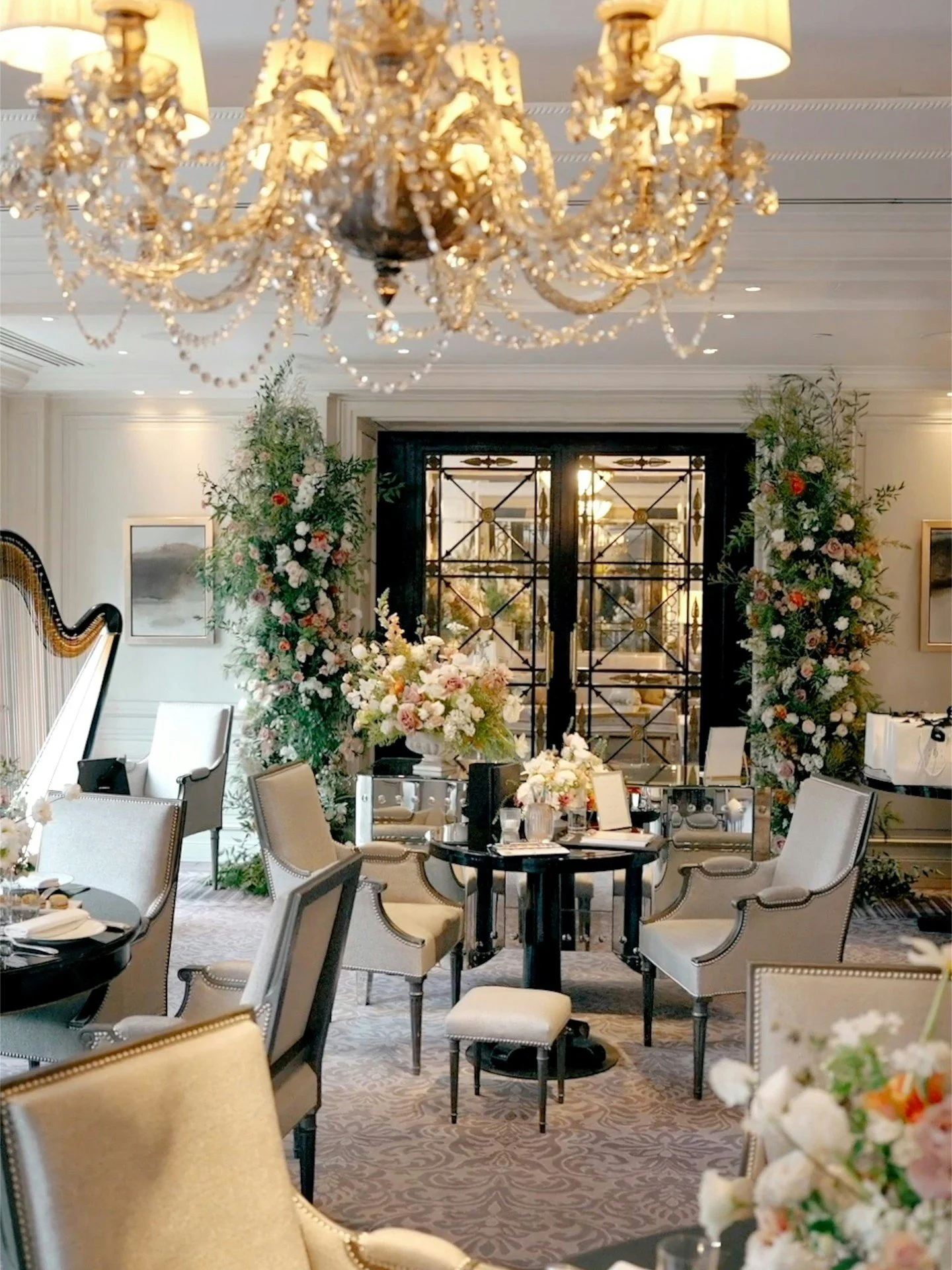 Une atmosph&egrave;re se construit dans les d&eacute;tails.

Ceux que l&rsquo;on remarque &agrave; peine, mais que l&rsquo;on ressent imm&eacute;diatement.

#MaisonCr&eacute;ative
#FilmDeMarque
#StorytellingVisuel
#ProductionAudiovisuelle
#Cr&eacute;