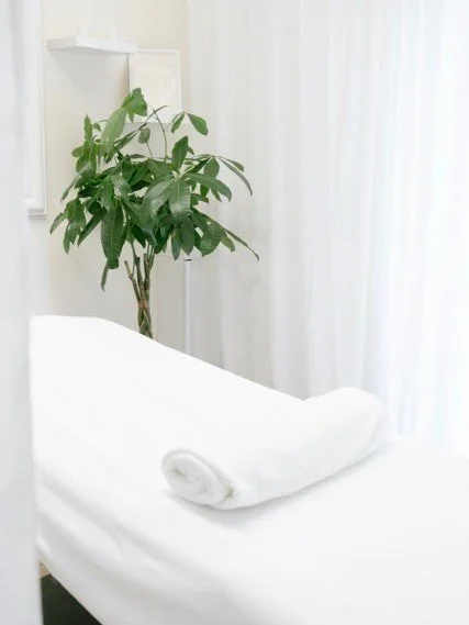 Un espace ne se r&eacute;sume pas &agrave; ce que l&rsquo;on voit.
Il se ressent.

&Agrave; travers ces images, nous avons cherch&eacute; &agrave; traduire une atmosph&egrave;re : des tons clairs, une lumi&egrave;re enveloppante, et une approche du s