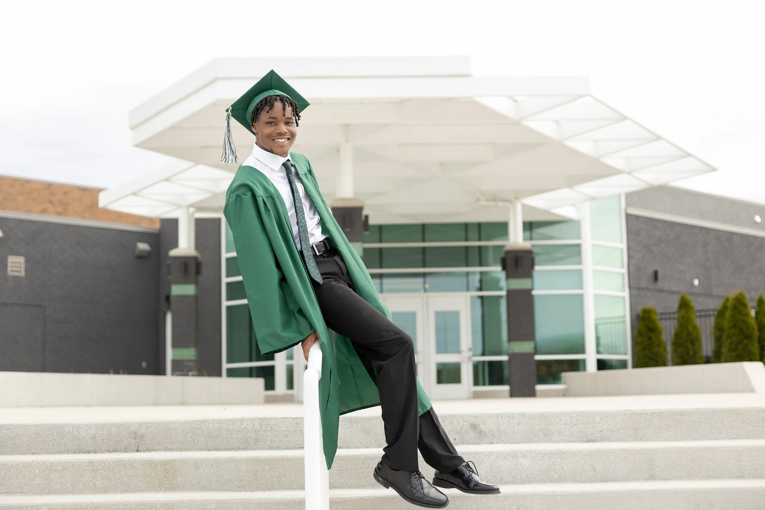 Novi senior photographer Class of 2026