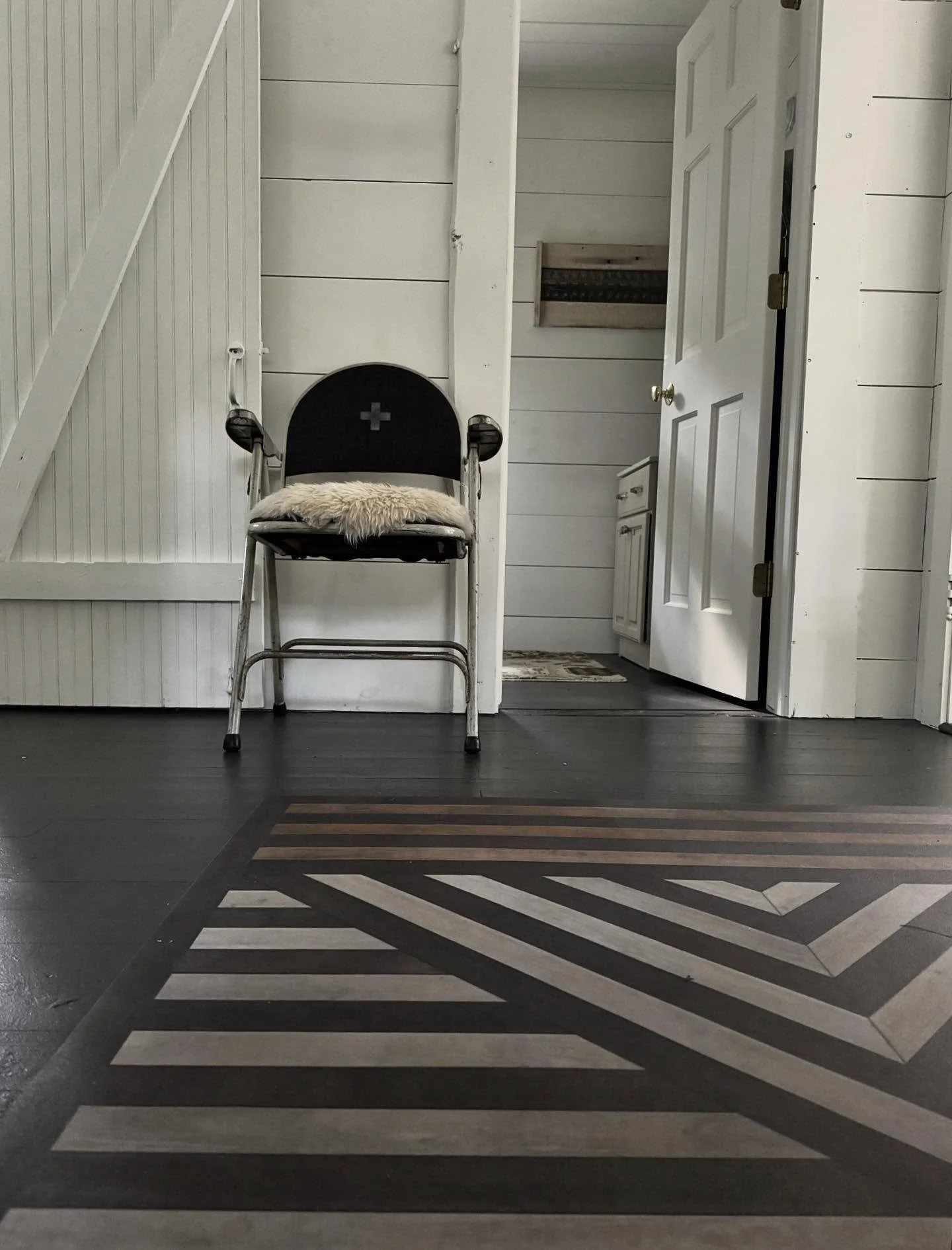 She was sitting in the corner of a Northwoods antique shop- a little dusty and overlooked.

I said, &ldquo;Get in the truck, you're coming with me."

I would say she's found her perfect place in the world. 🖤

#moderncollected #layeredstyle #nor