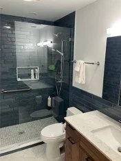 bathroom 1.jpg