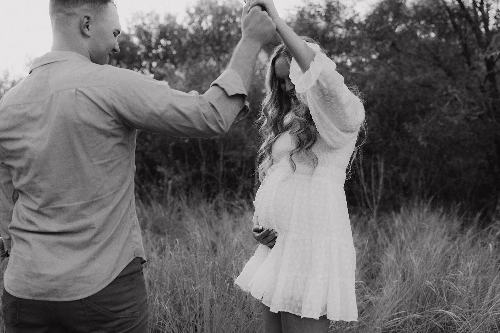 Forrest-Maternity-Photos-Pocatello-idaho-Photographer-BW-9465.jpg