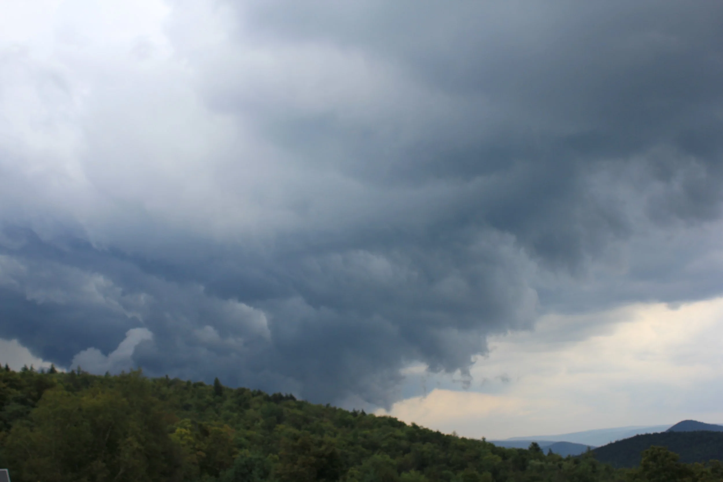 IMG_7895 APPROACHING STORM.JPG