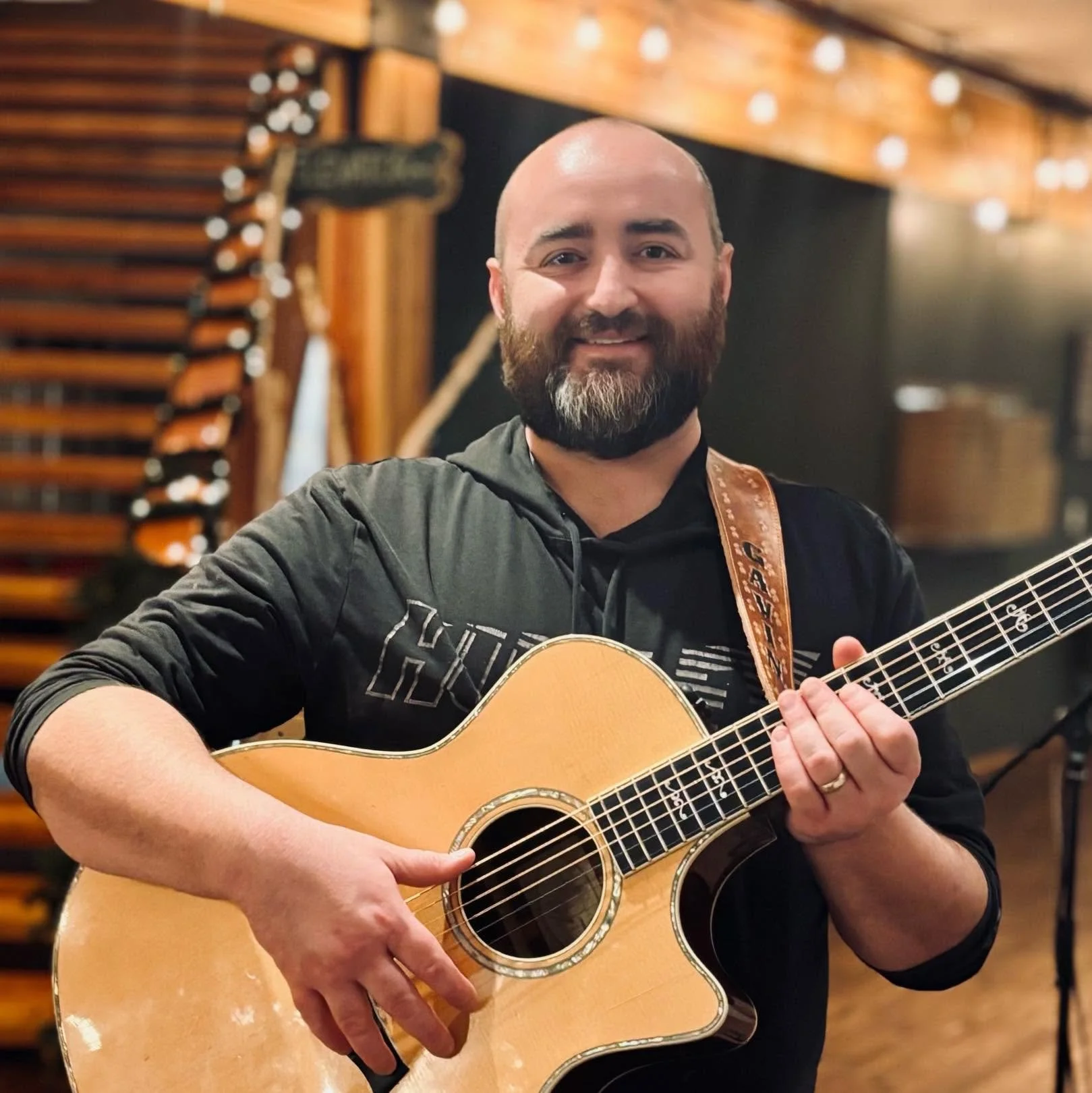Live Music w/ GAVIN MCLAUGHLIN!