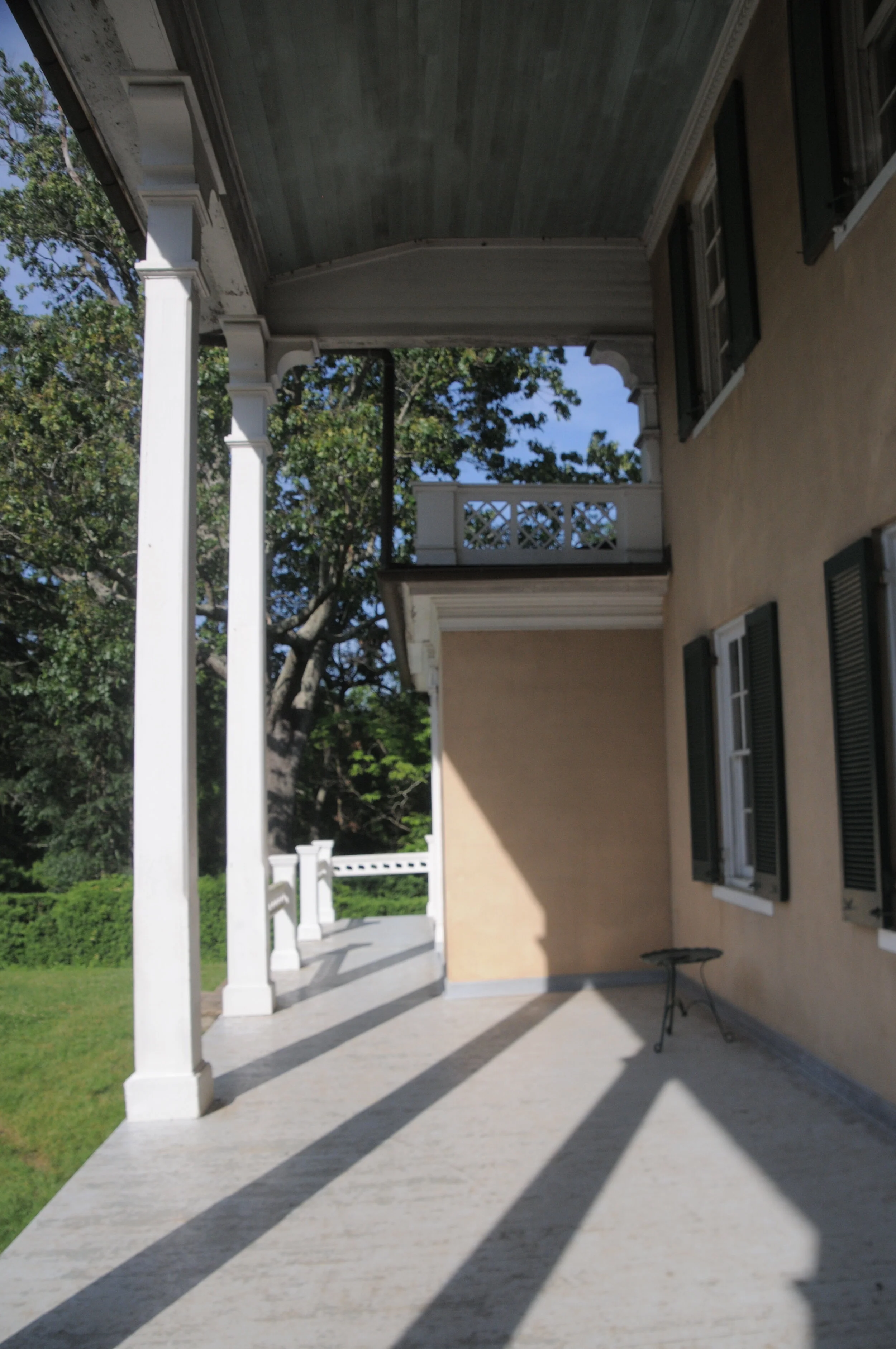 House shadows[58].JPG