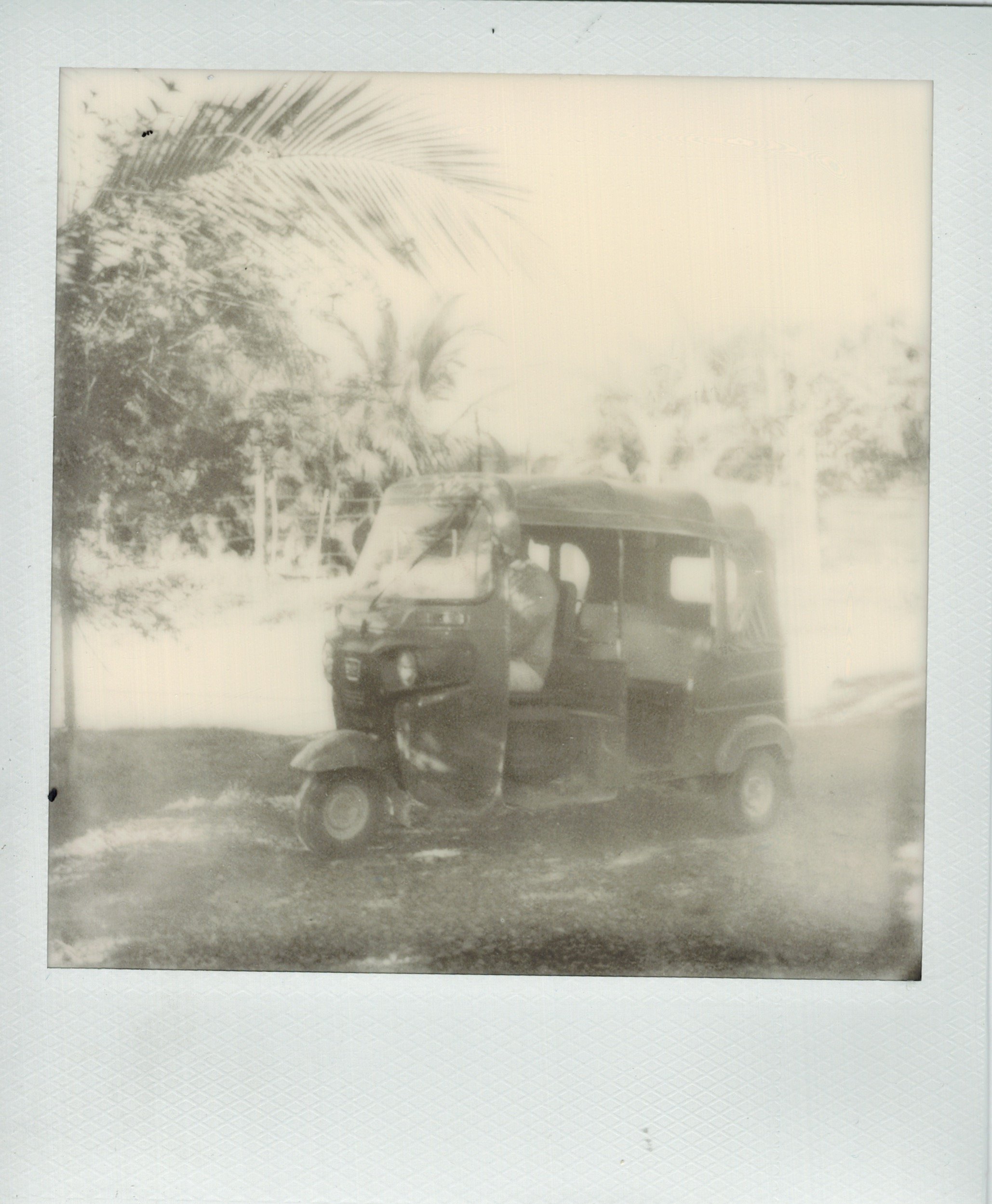 04102023_POLAROID_bandw 6.jpeg