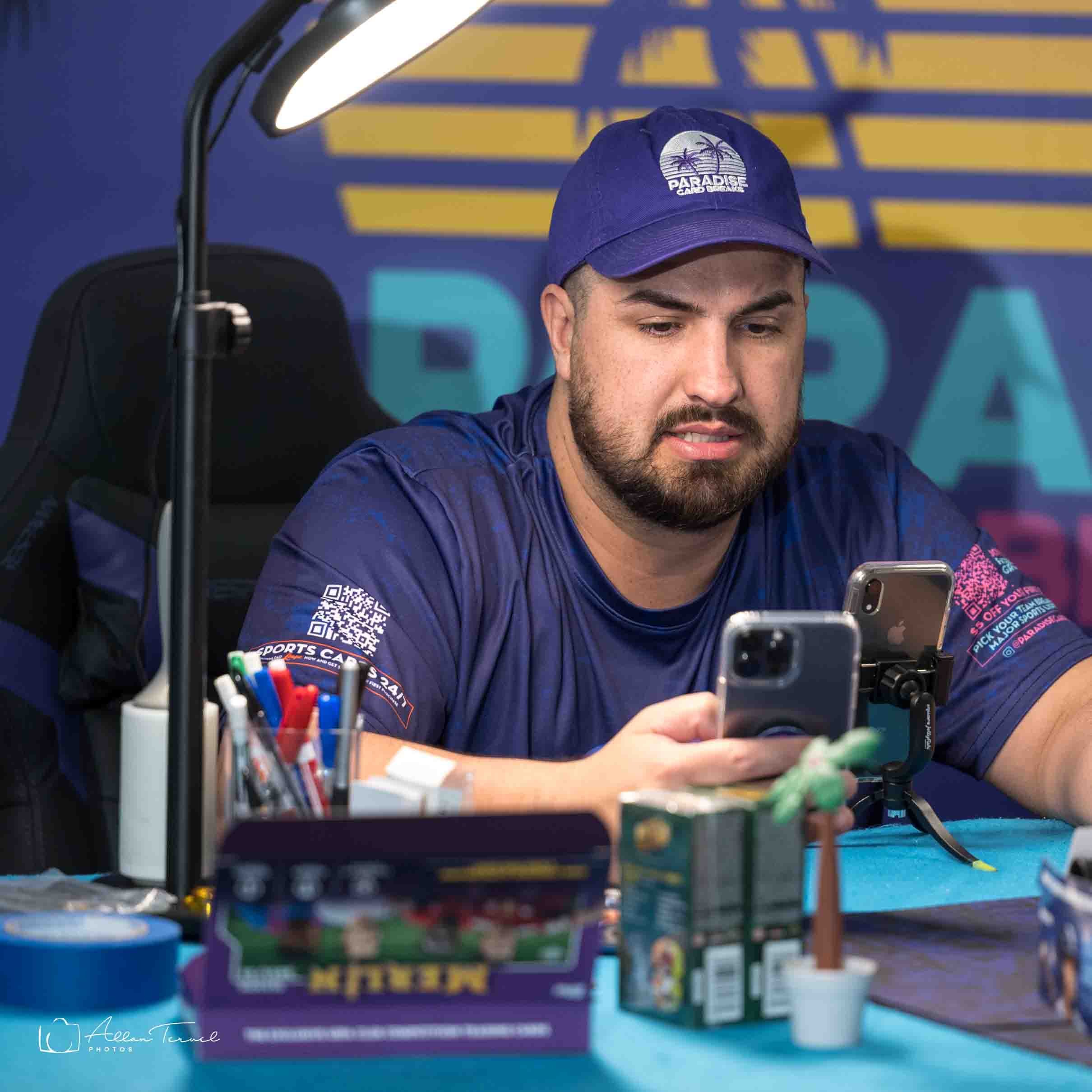 What is a sports cards box breaker? — SLabstat