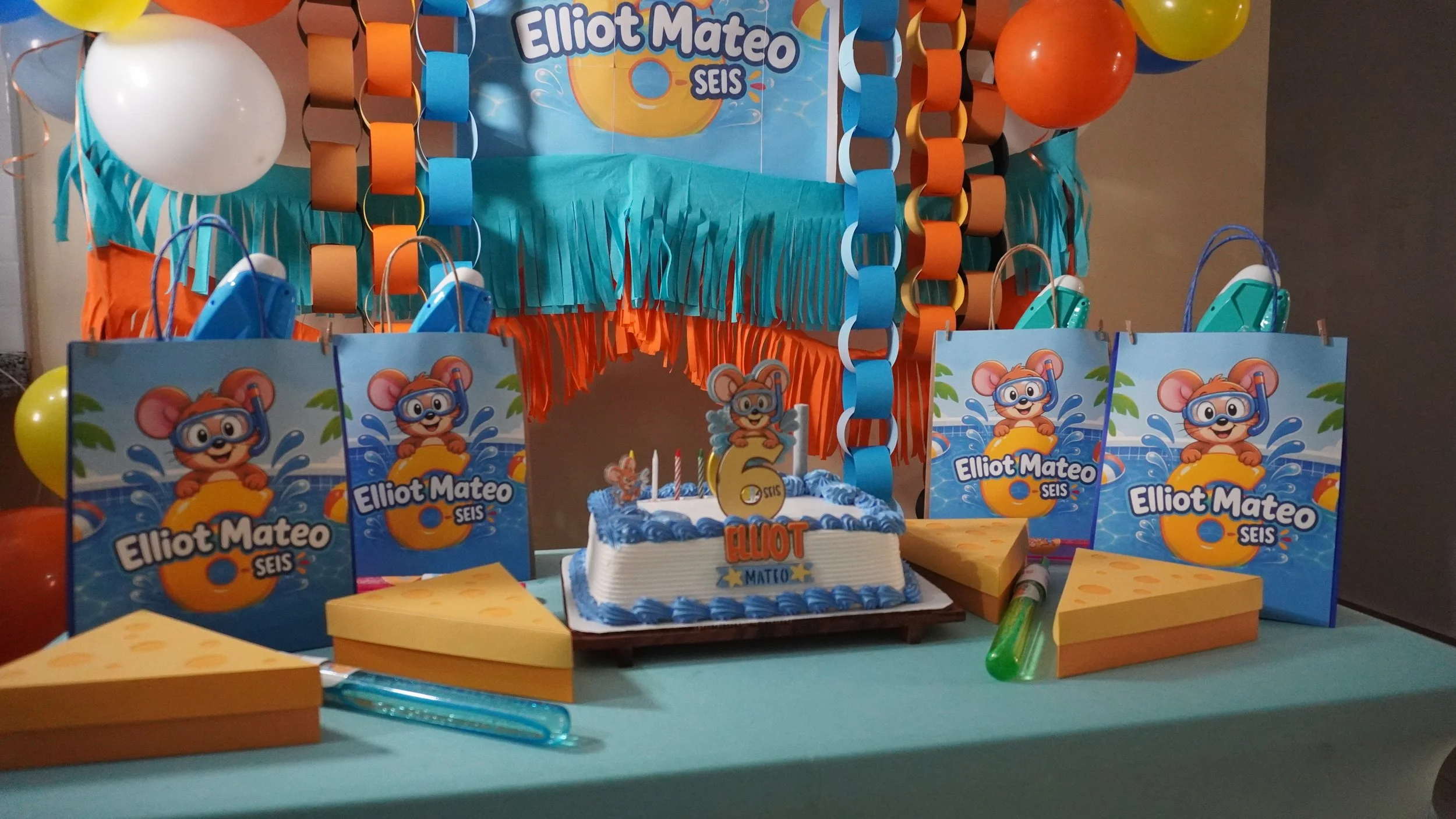 Flequillos de papel crepé para decoración de fiestas infantiles