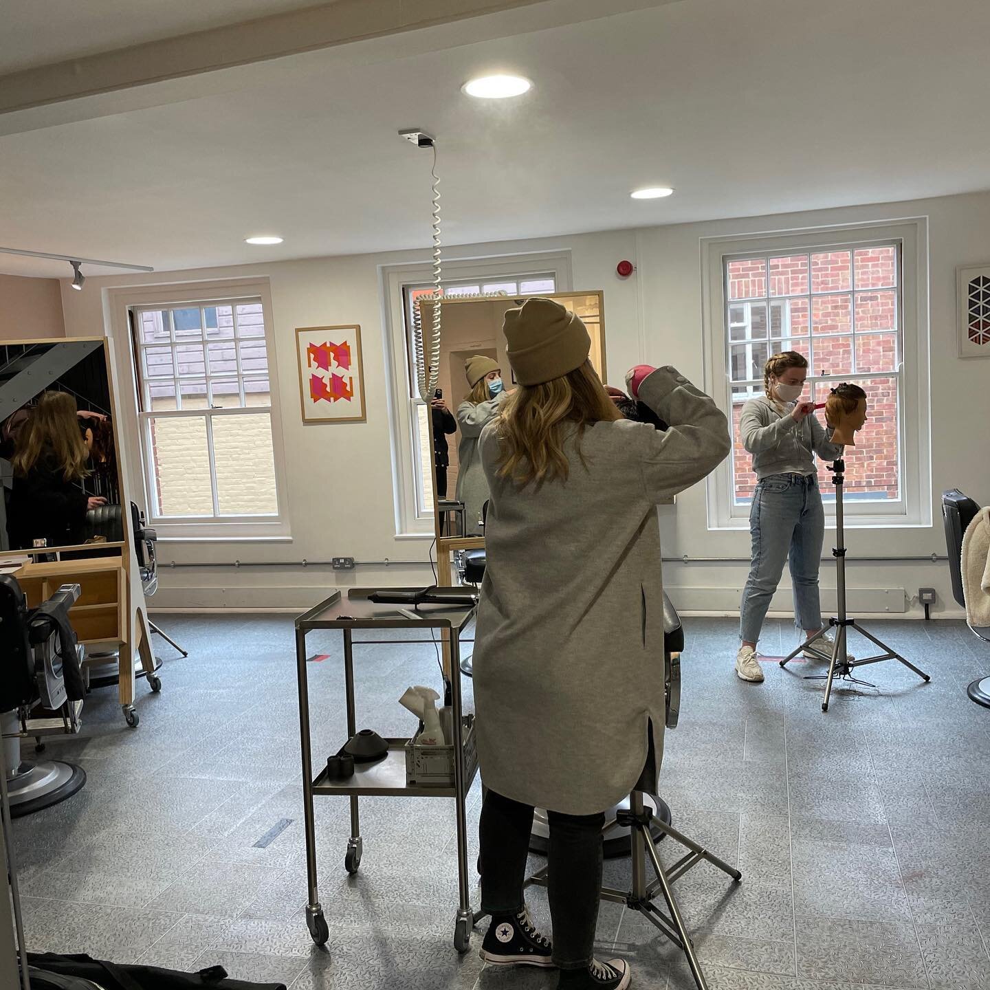 Great to see the salon coming alive yesterday with our apprentice&rsquo;s being able to return to train .
⠀⠀⠀⠀⠀⠀⠀⠀⠀
#flintnorwich  #choosehairdressing #choosehair #notwichhairdressers #norwichlanes  #salon