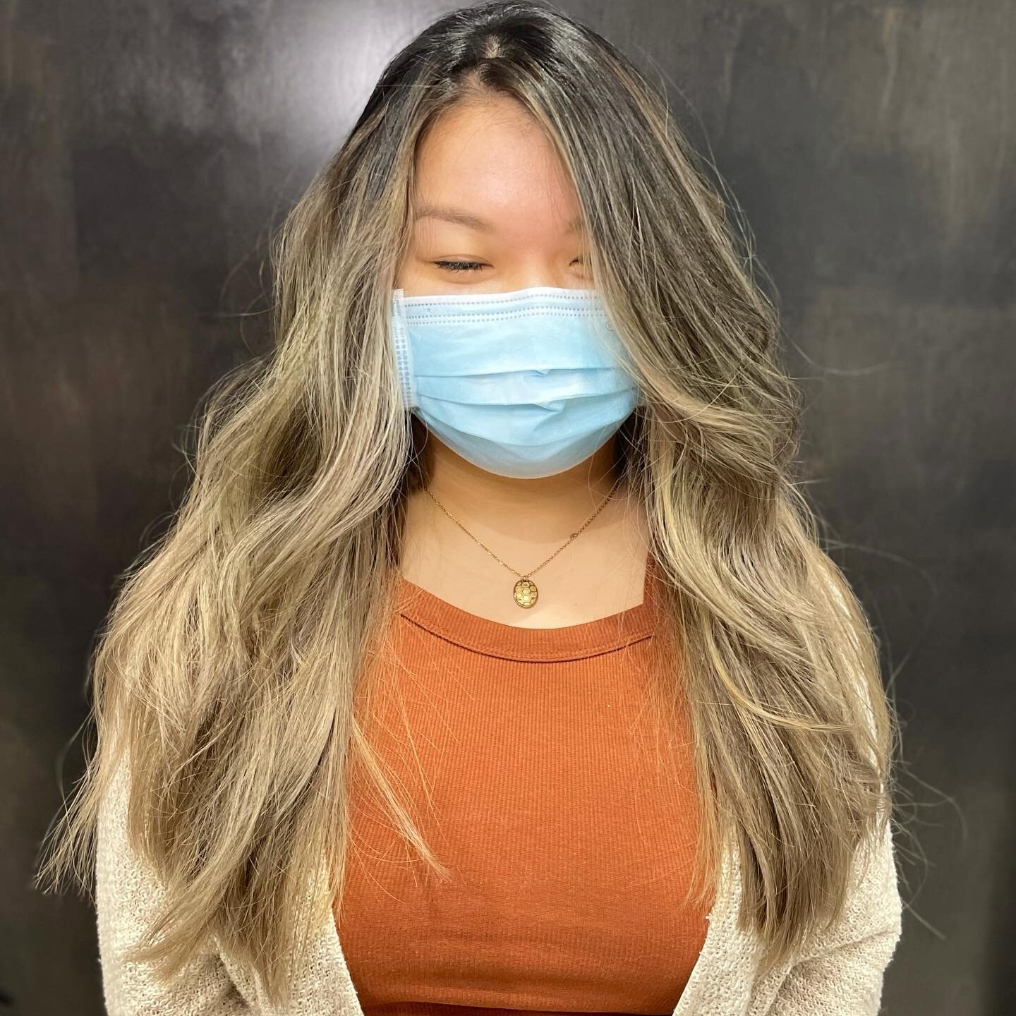 Blonde transformation. Such beautiful thick long hair is so beautiful. And it&rsquo;s amazing to work with it and create such a soft dimensional blonde all over #goldwellapprovedus #welovebalayage #blackrosehairsalon