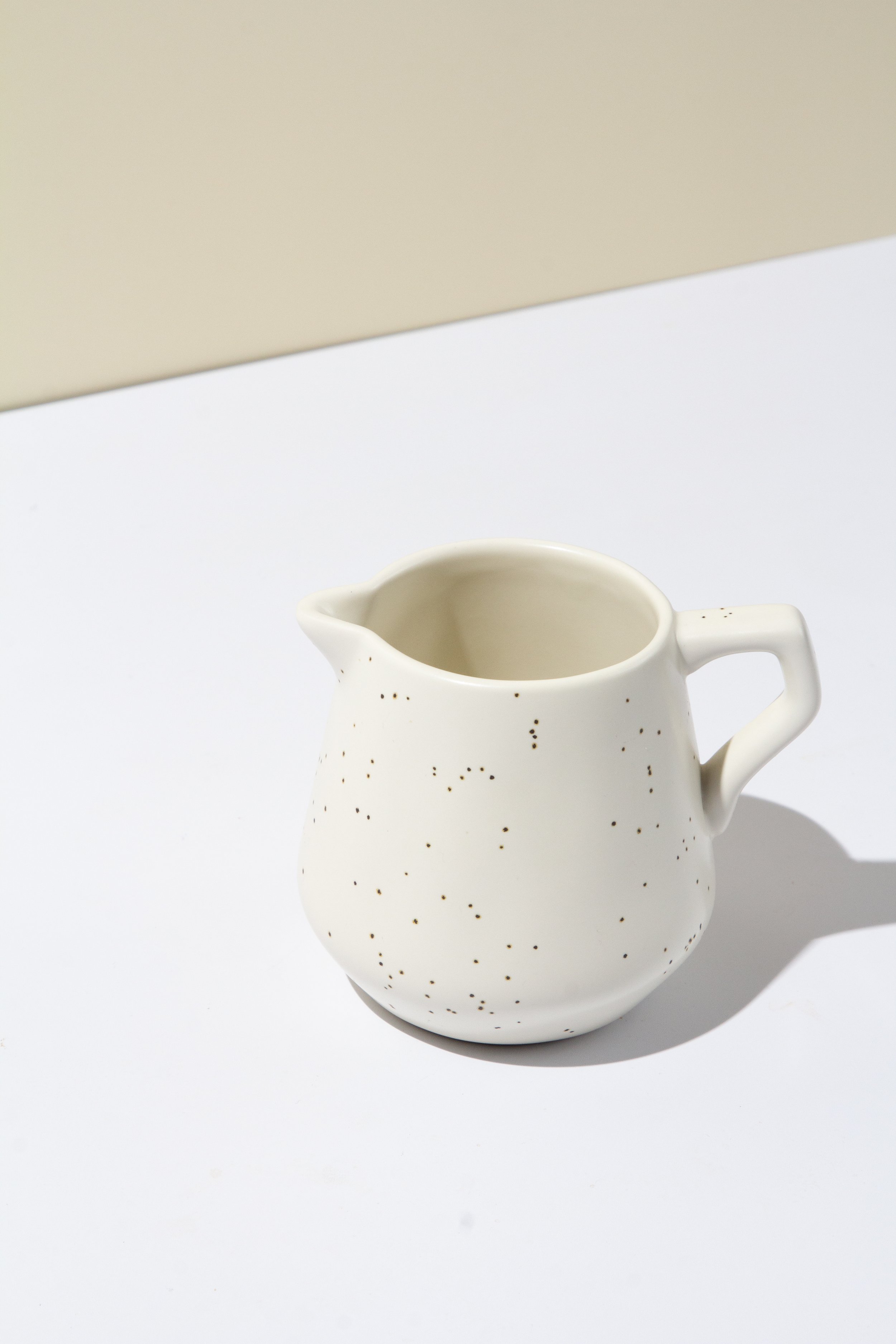 Speckled Pitcher (R)