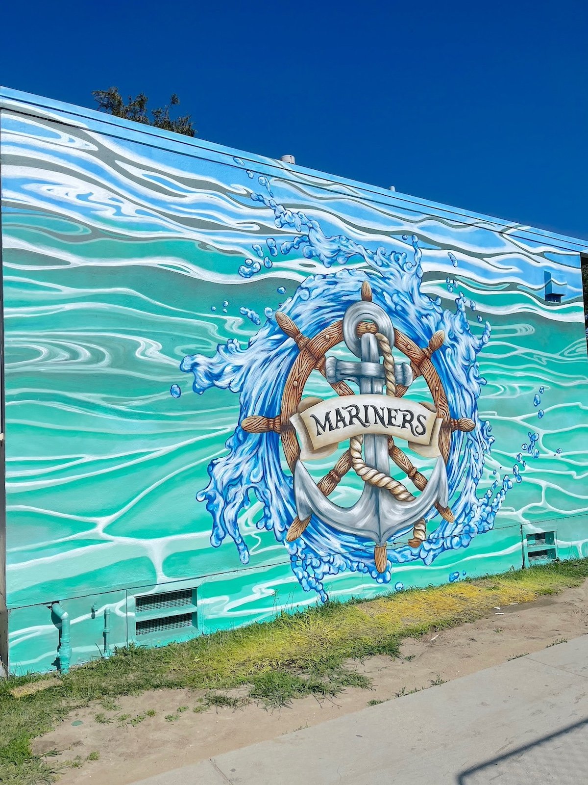 LAUSD_Mariners_Dana Middle School_Celadon Studio Fine Art 2024.jpg