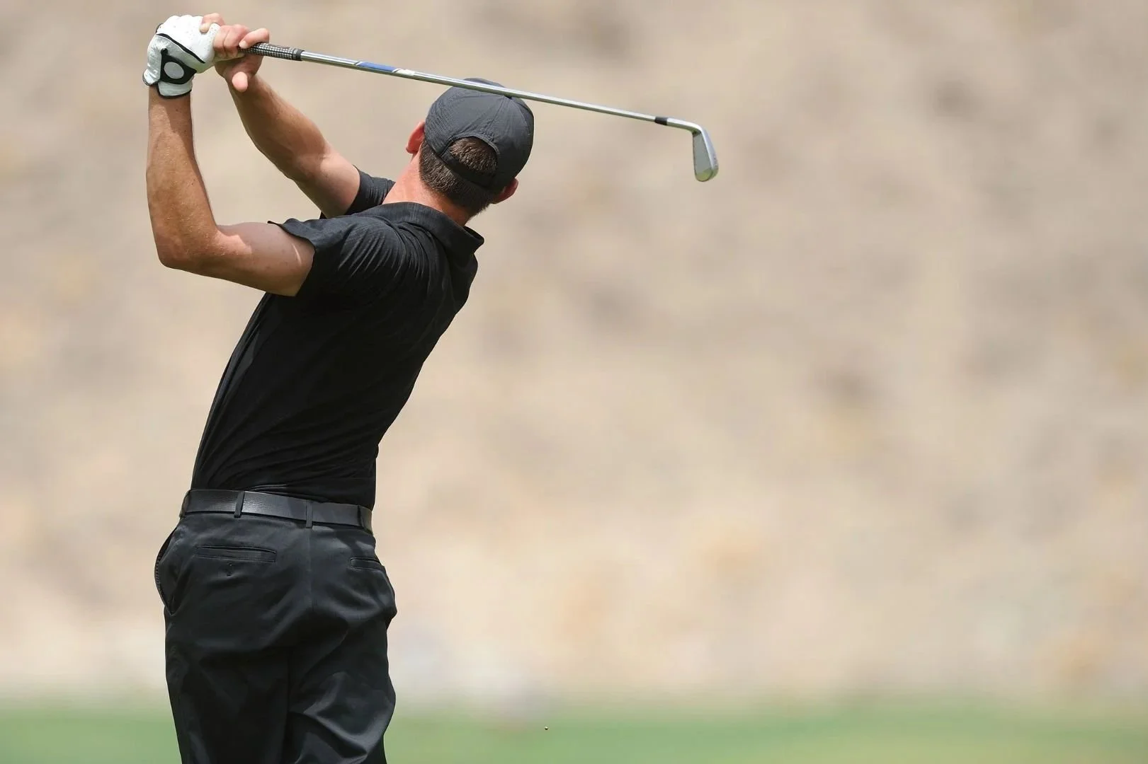 How to improve your golf game pain free, blog post by movement specialist Bethany Vivo.