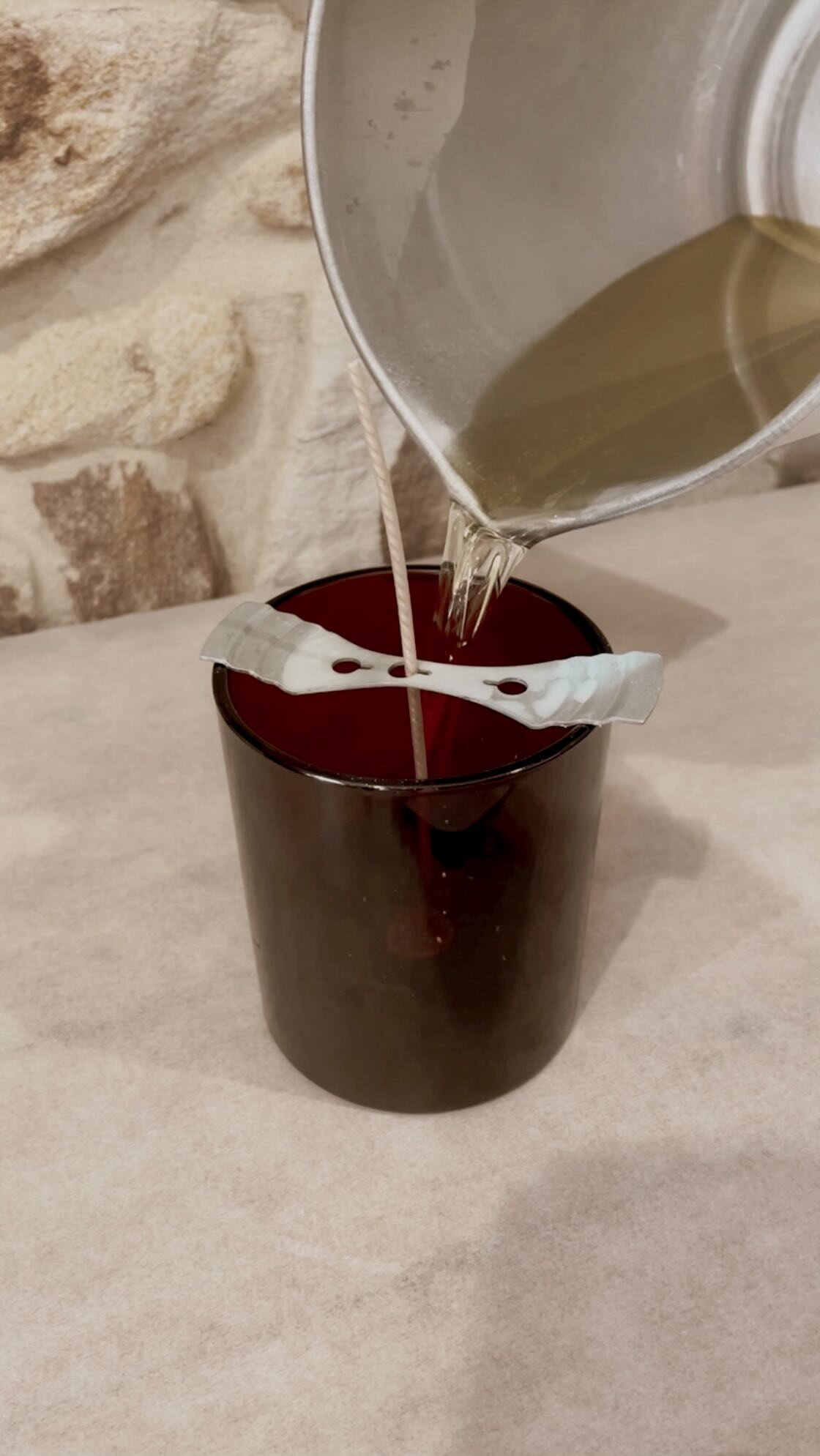 Take a moment and enjoy this slow motion pour of our new candle… dropping tomorrow at 6pm on our website.
Available right now @chatterboxmarket in Broadway Shopping Centre!
.
.
.
.
.
#featherandflame #fromtheashes #candlemaking #candlepourin