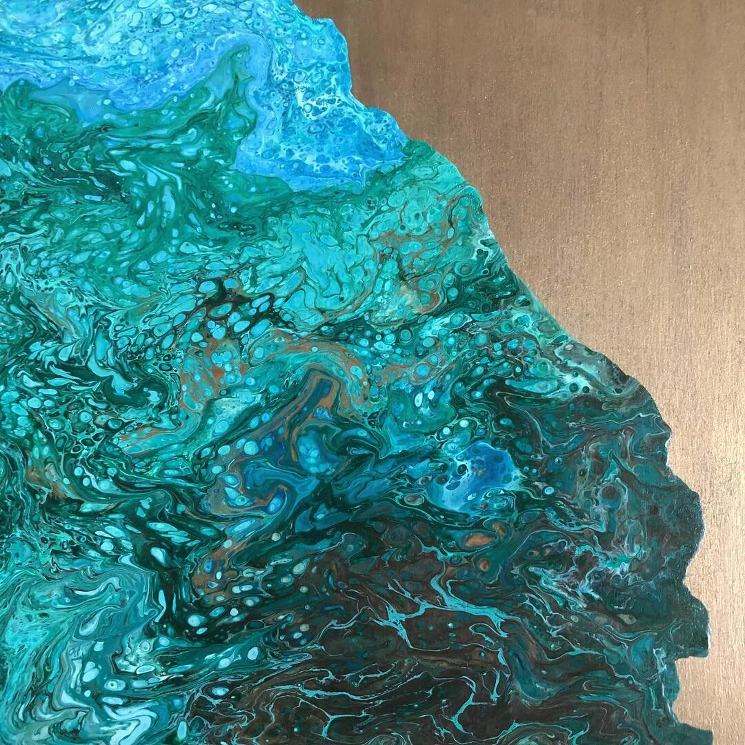 Green &amp; bronze &amp; blue &amp; chocolate 🍫 
A piece from last summer I never got around to posting! Still a sucker for blue mixes but I&rsquo;m determined to try out some different color schemes and pouring techniques on future pieces~
Acrylic 