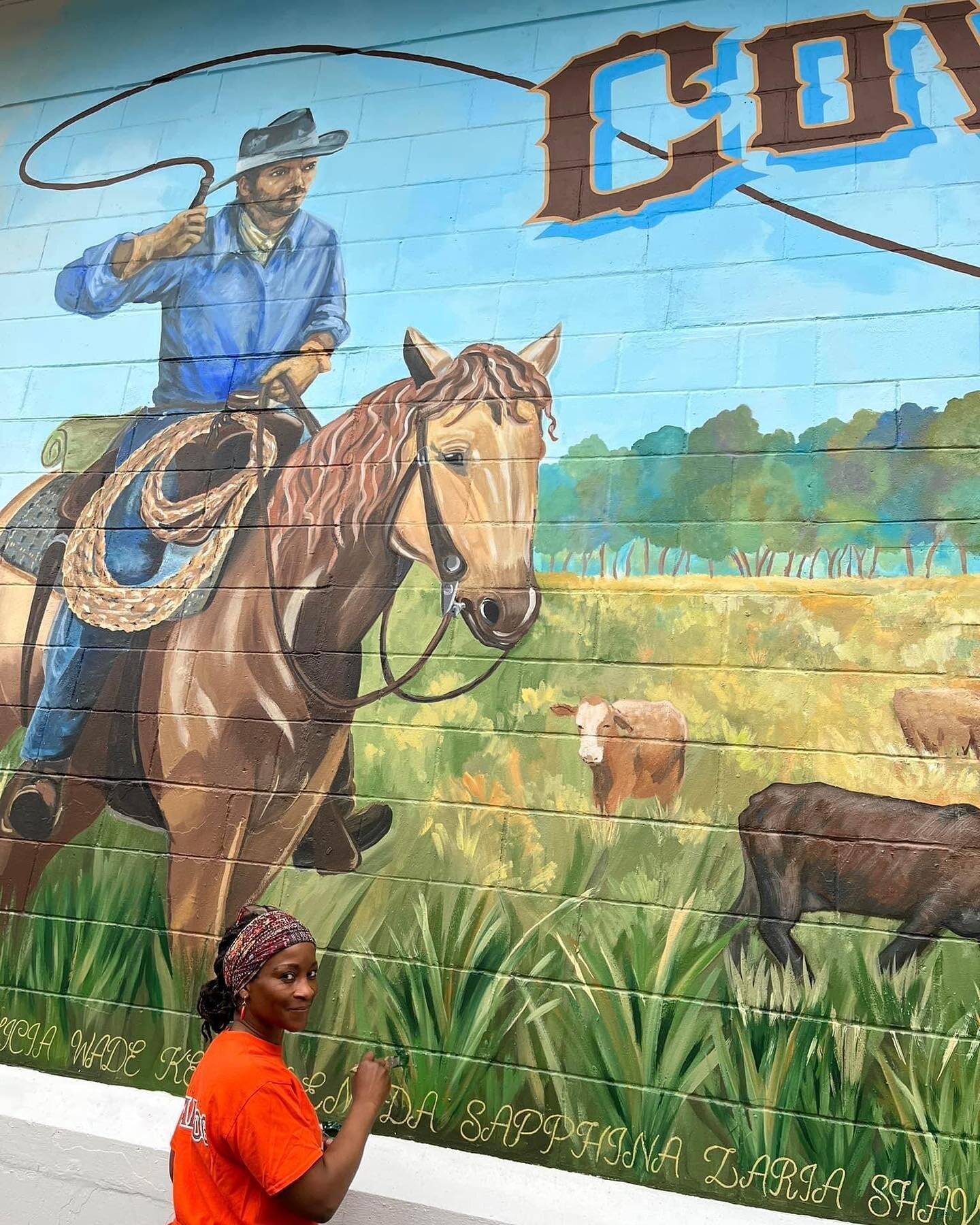 I had a wonderful time painting with The Walldogs in High Springs, FL. It was great to see everyone, again. I painted with Alicia Rheal, Wade Lambrigtsen, and crew. Ours was one of ten historical Murals painted in four days. Florida Cowboys Cattle &a