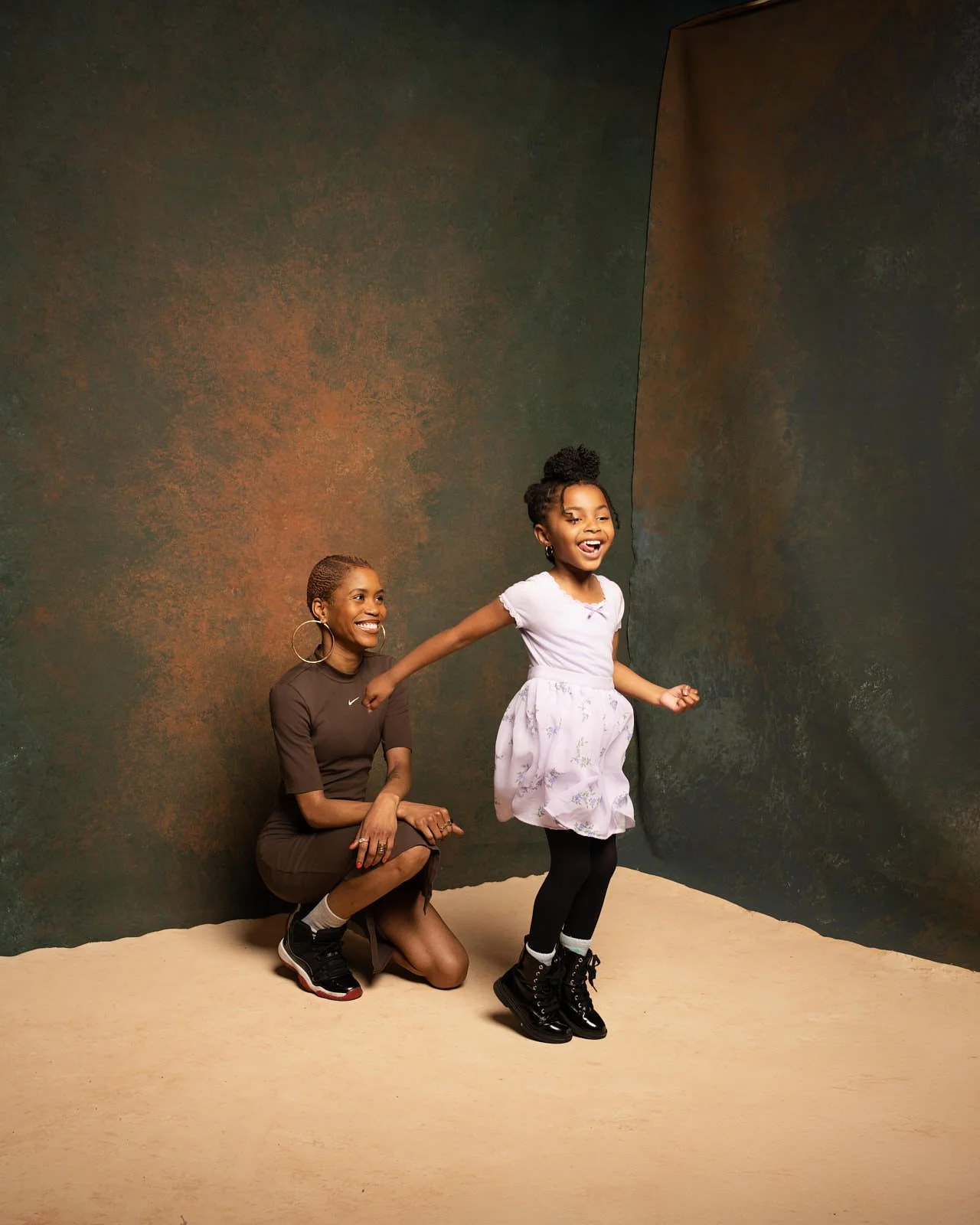 Motherhood_Daryce9355 1.jpg