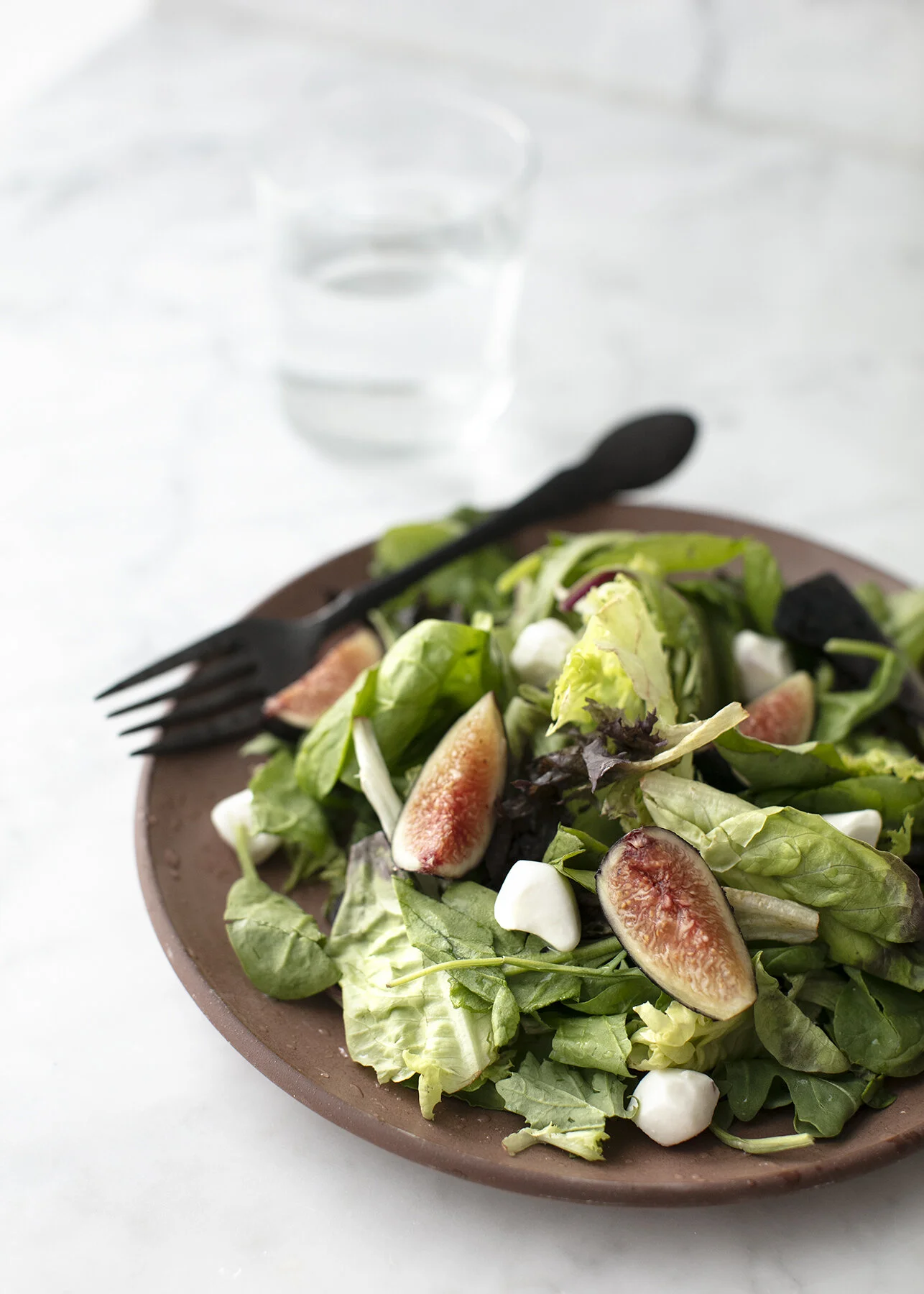 How to Assemble Your Own Delicious Carb-Conscious Salad
