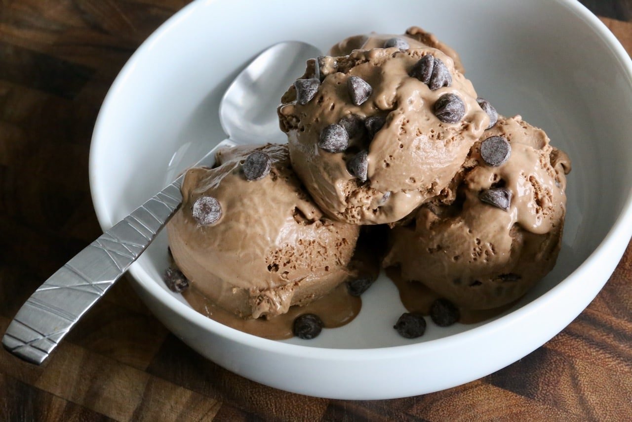 Chocolate-Chocolate-Chip-Ice-Cream-25.jpg