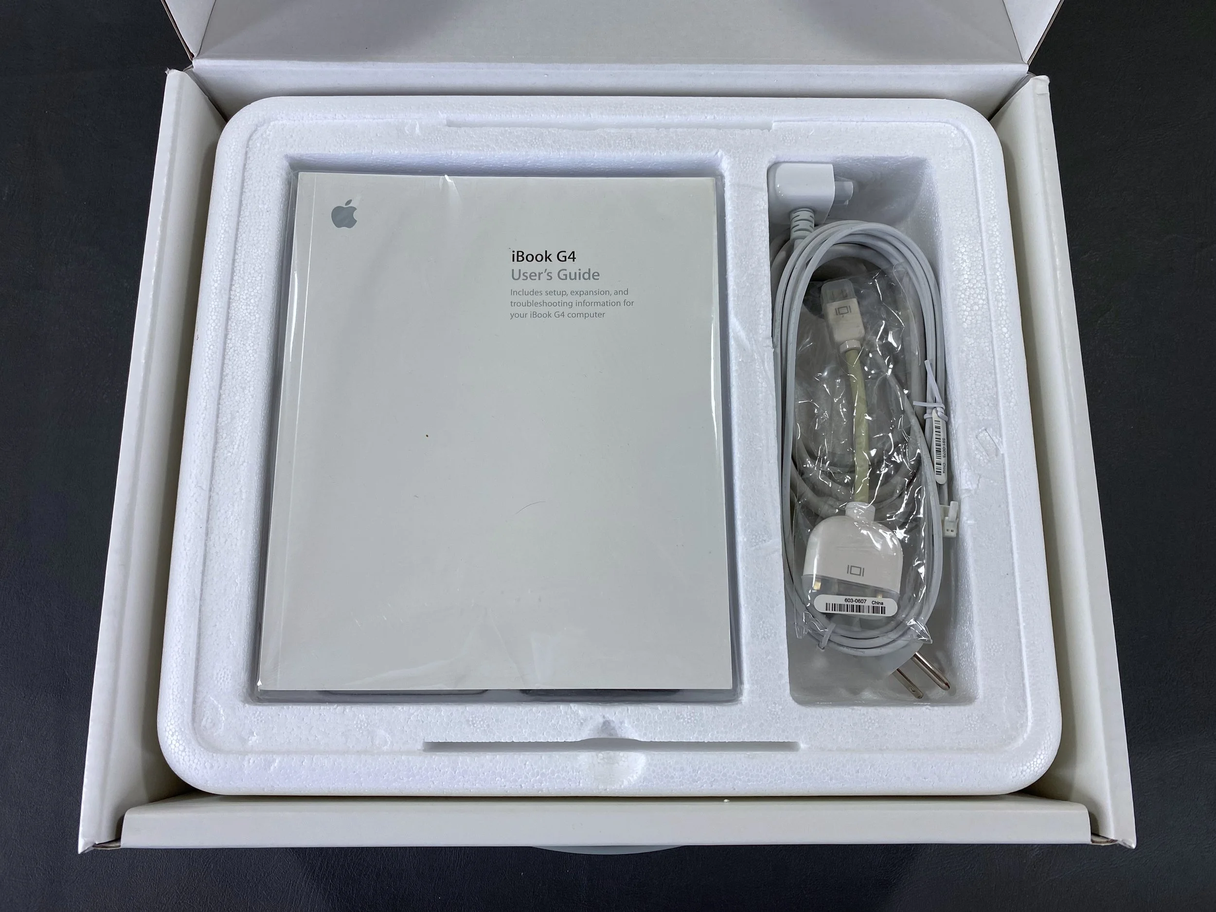 iBook G4 12インチ iBook | G4 | 800 MHz | 12 Inch - Techable.com