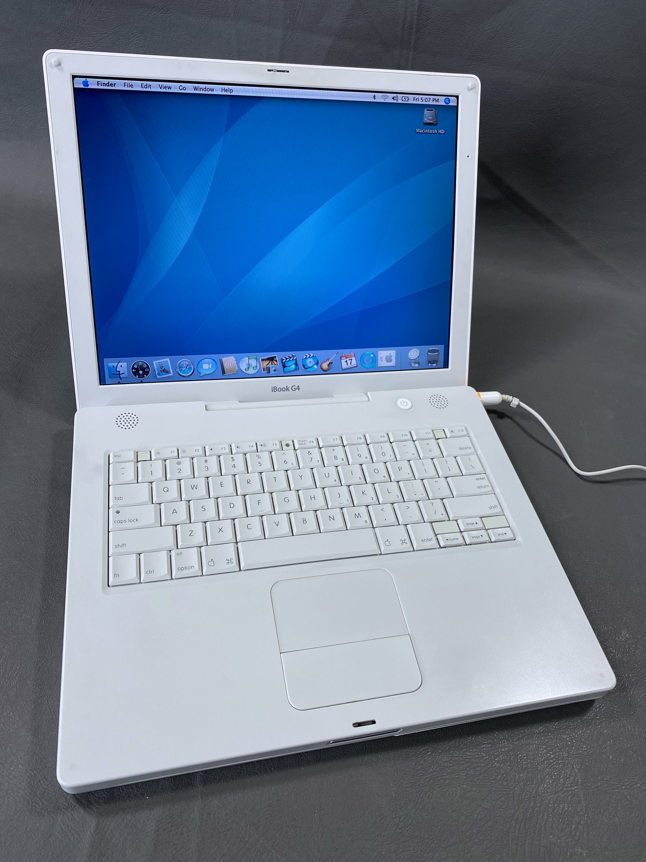 iBook G4 (14 iBook G4 (14