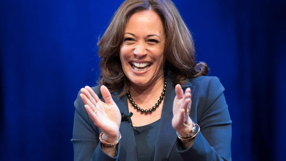 Kamala Harris cackles while interviewing with reporters about Afghanistan