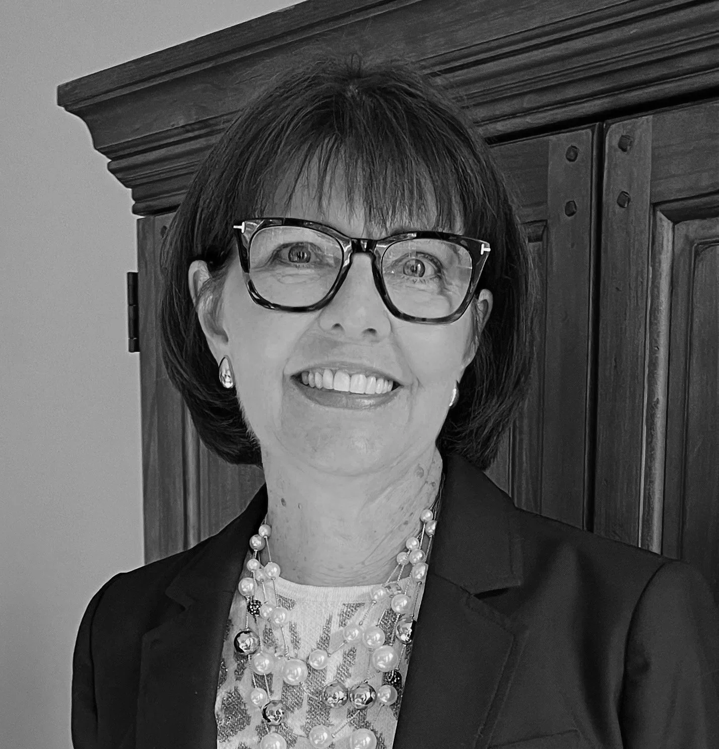 Katie Harding Founder/Director Loves reading, writing, and hot chocolate.