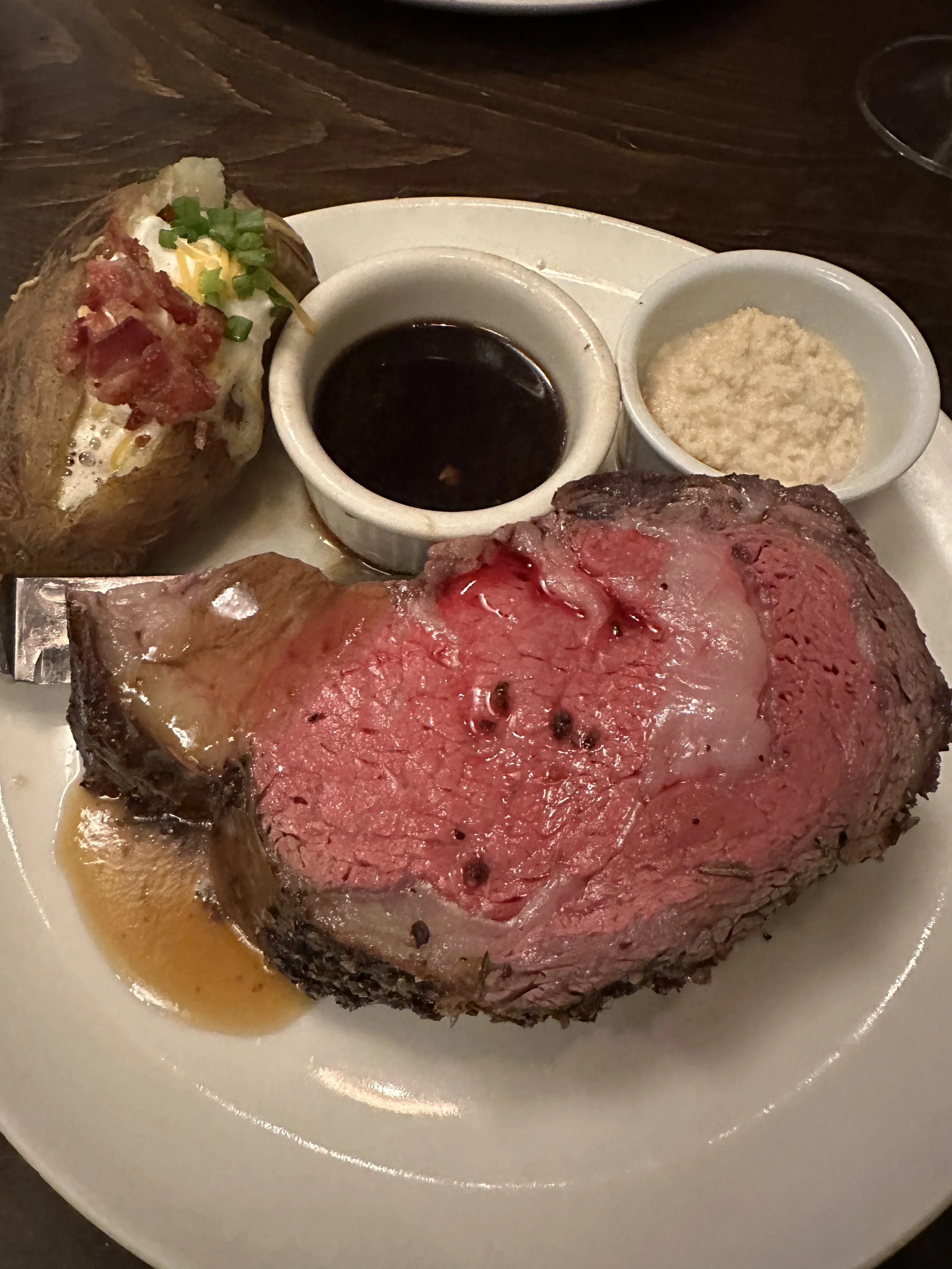 Dakotahs Prime Rib.JPG