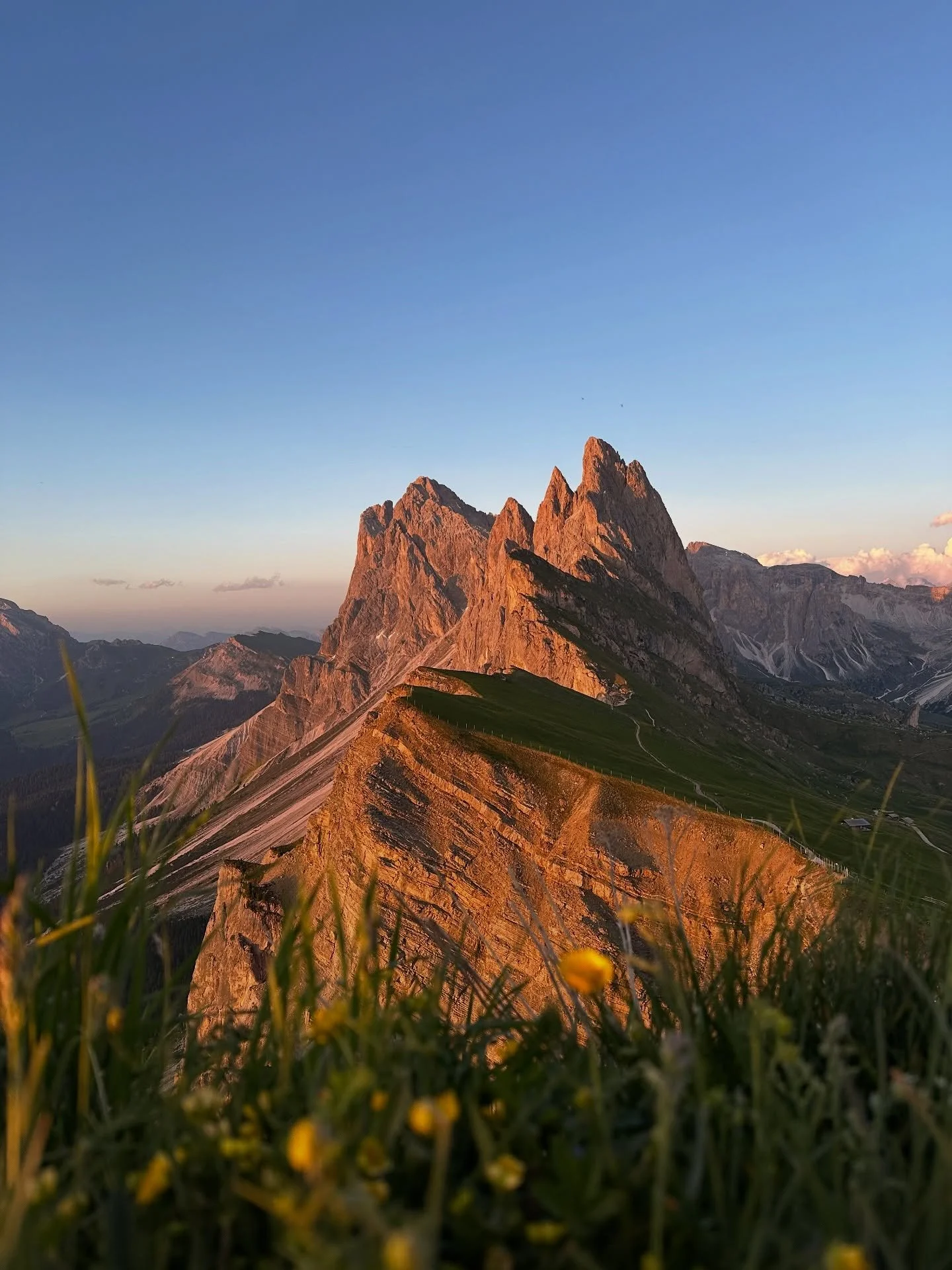 2025, it&rsquo;s been a weird year. Bad in a lot of ways, for a lot of people (myself included). But I also traveled more than I have in a good long while, and there were lots and lots of sunsets. And I&rsquo;m trying really hard to focus on the good