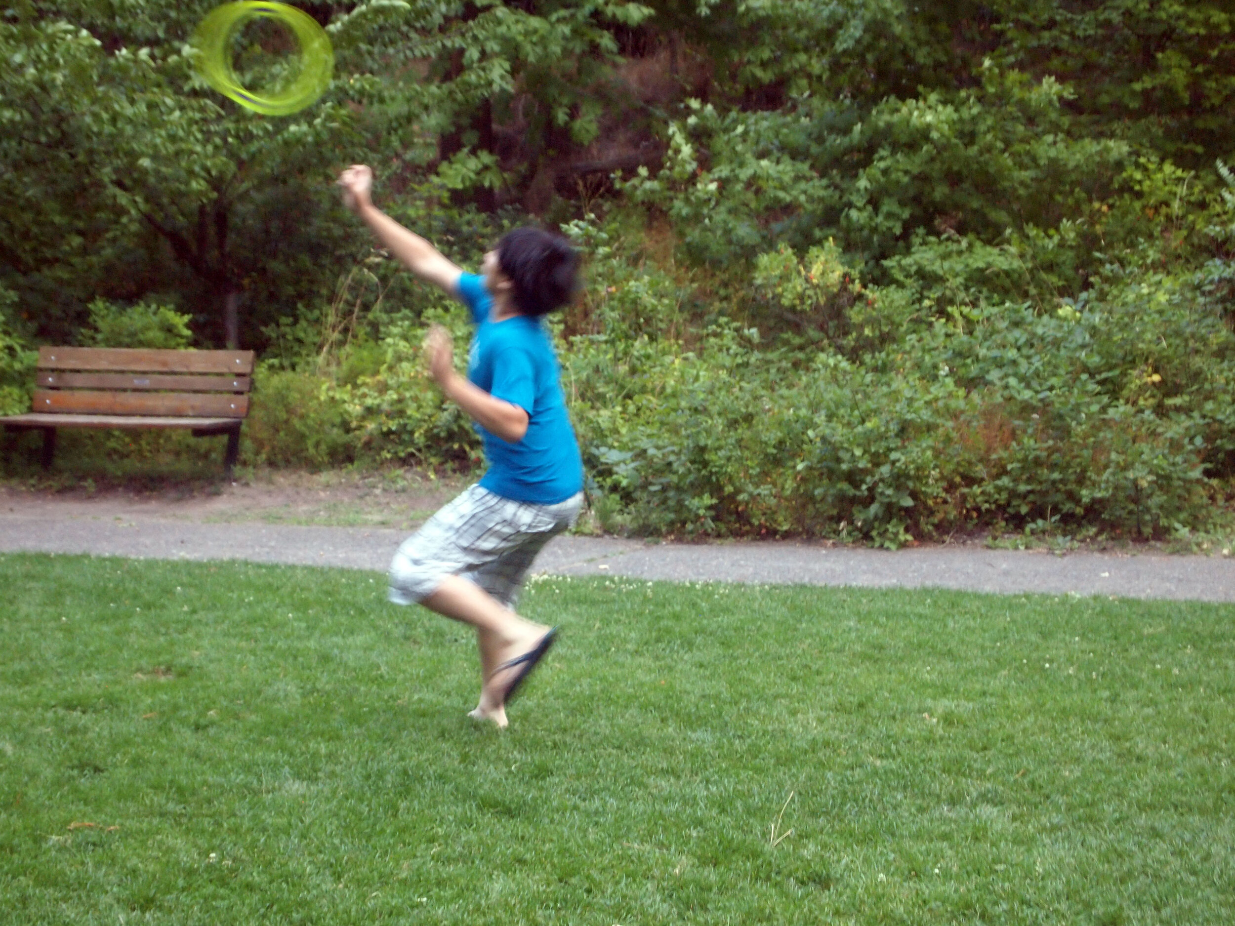  Frisbee is Our Life! 
