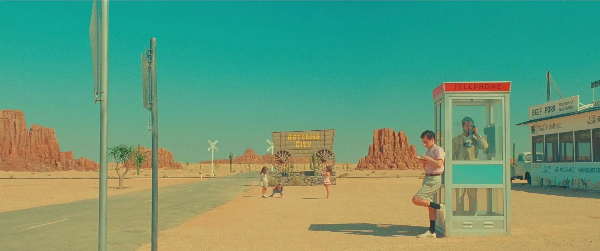 Asteroid City 2.jpeg