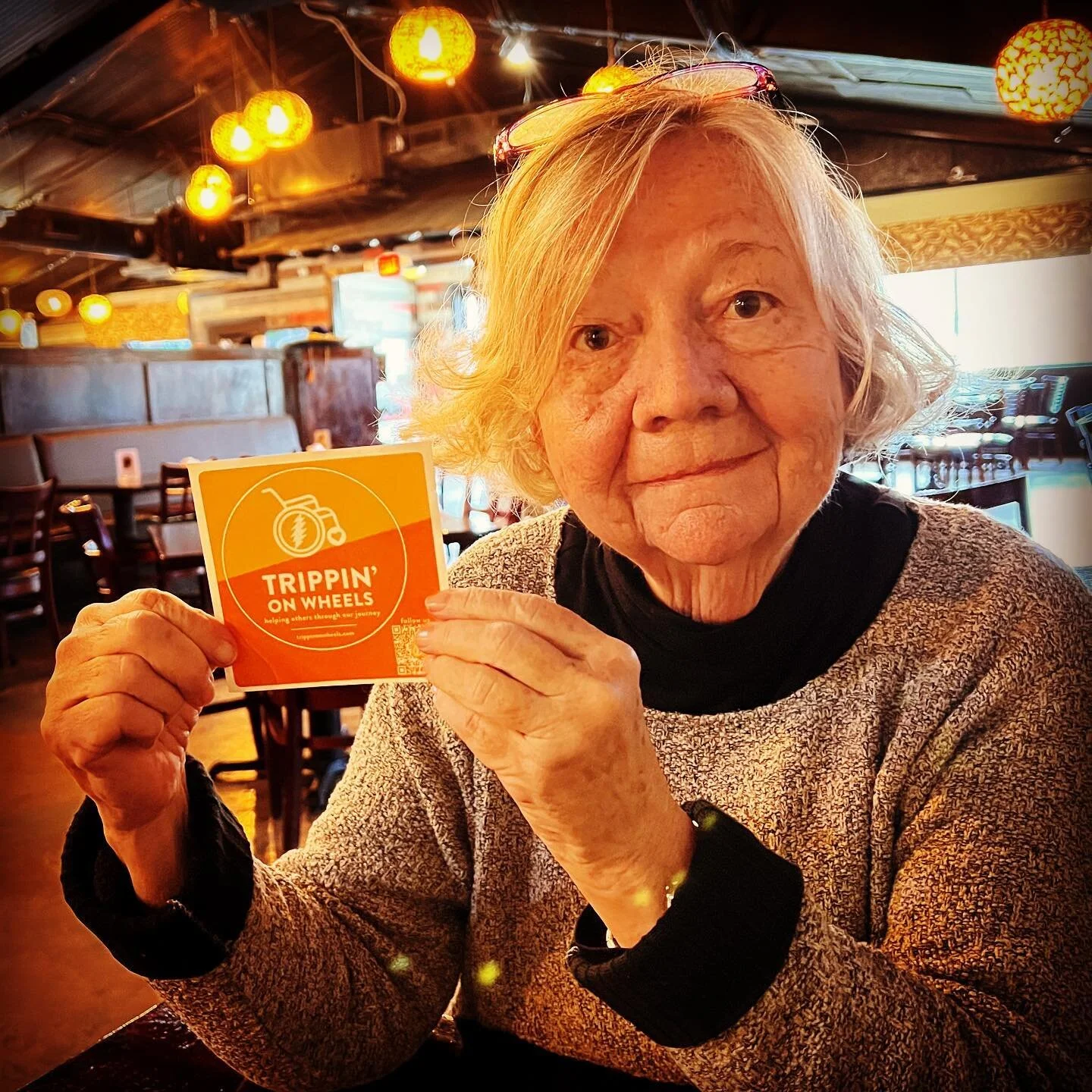 💛 🧡👆🏼follow our journey, link in the bio 

#friendsofTOW #stuckonTOW #awareness #wheelchairlife #followus #confidence #trippinonwheels #accessibilitymatters #disabilityrightsarehumanrights #mom #happymothersday
IMAGE DESCRIPTION: Russ&rsquo; mom 