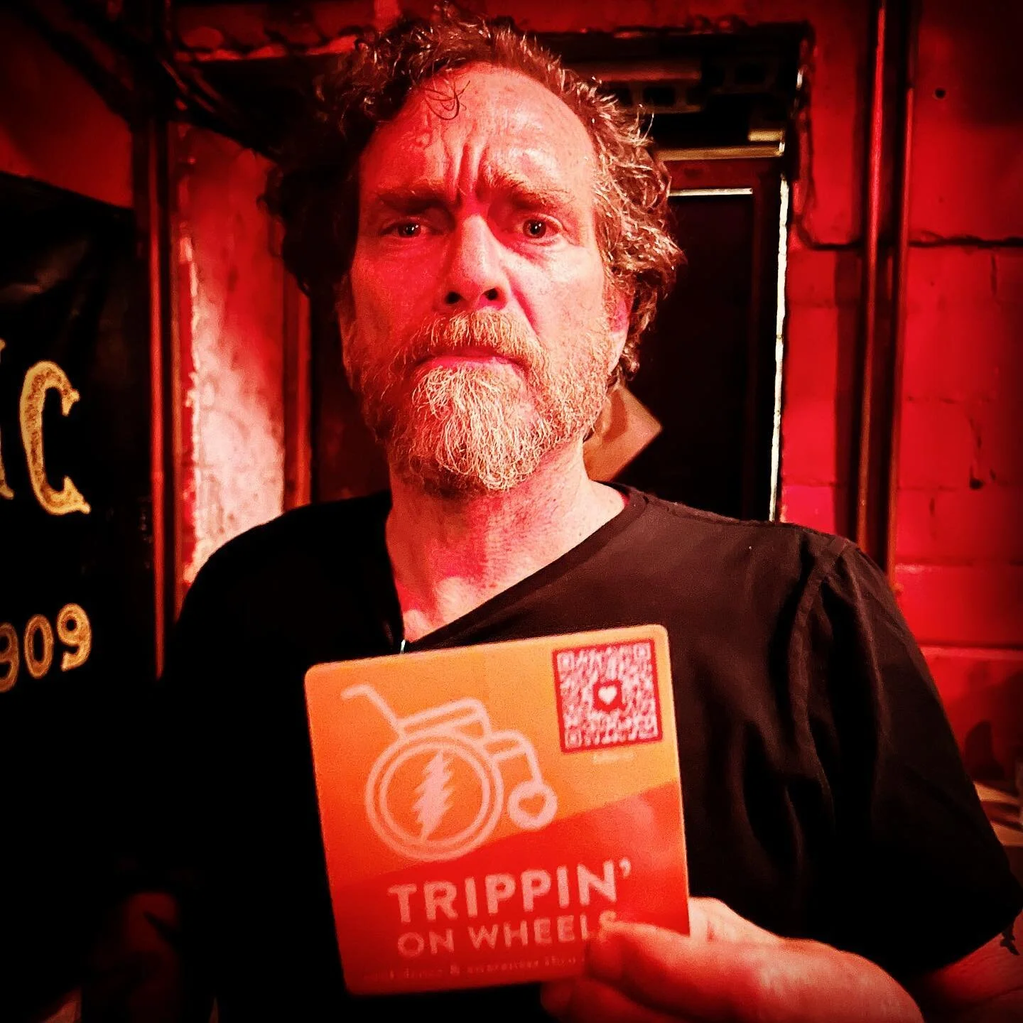 💛 🧡👆🏼follow our journey, link in the bio

#friendsofTOW #stuckonTOW #atx #atxmusicscene #atxmuscian #awareness #wheelchairlife #followus #confidence #trippinonwheels #accessibilitymatters #disabilityrightsarehumanrights @robert_a_kraft_music 
IMA