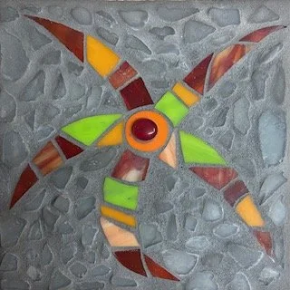 Starfish Garden Stone w/Sea Glass 
8 X 8" Square