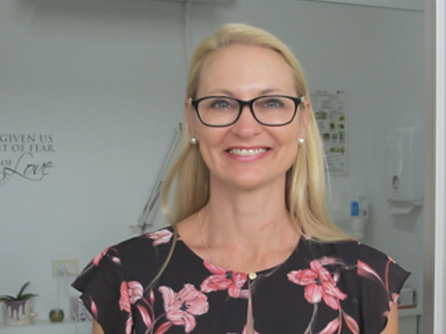 Dr Cathy Lennox