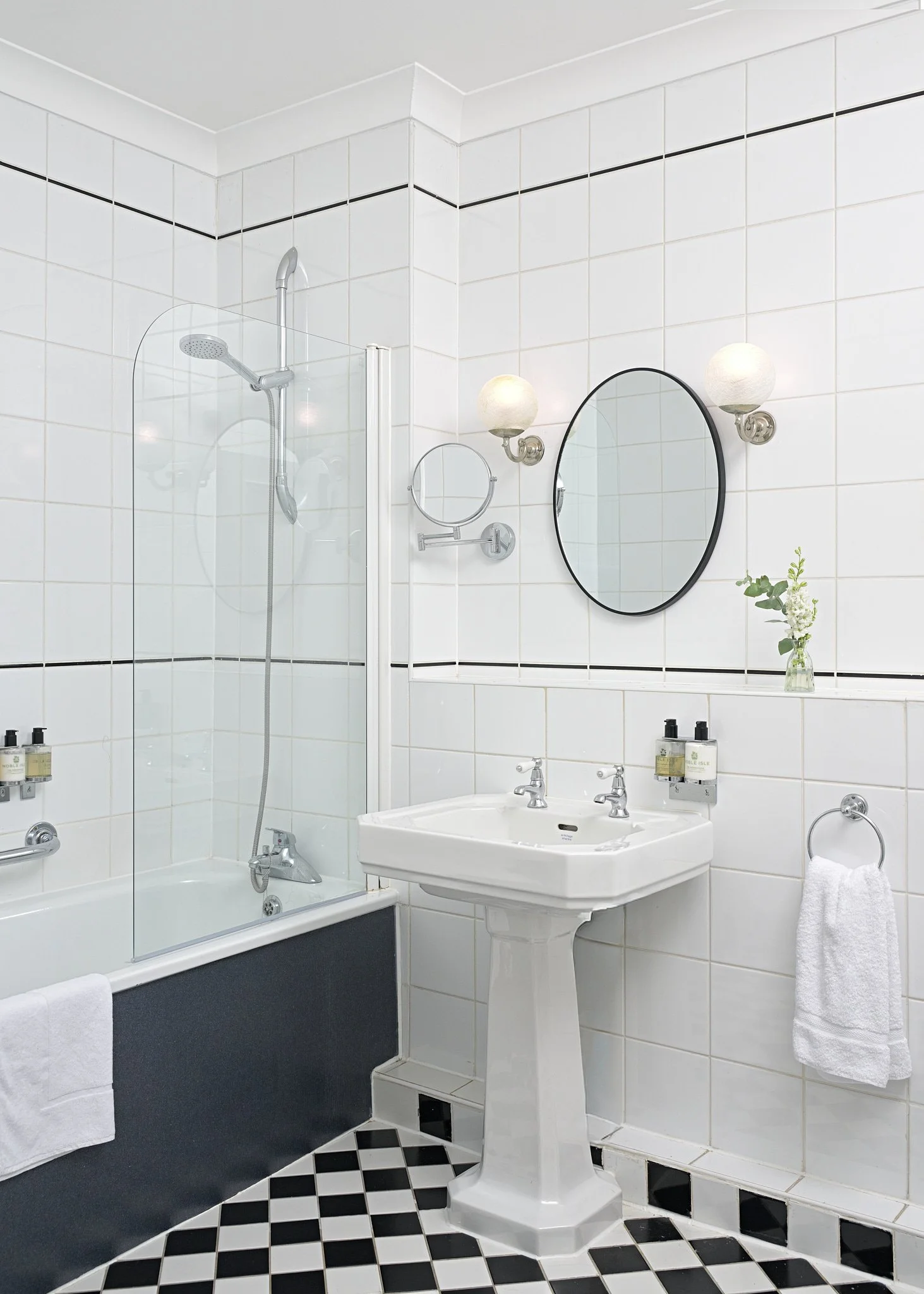 DAVID MALANHPH Chilston Park_Bedroom_03_Ascot_0016-648.jpg