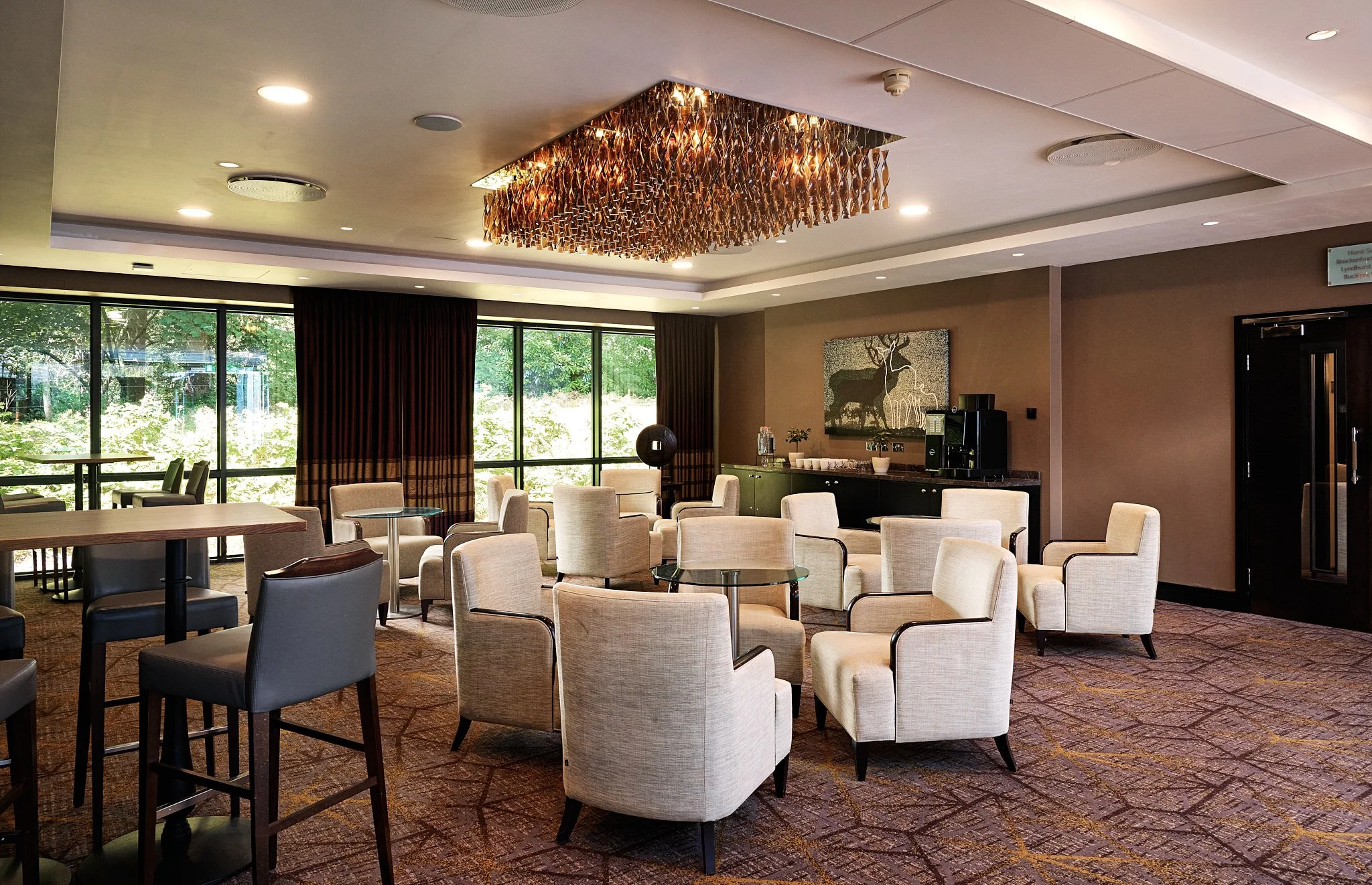 DAVID MALANHPH Rhinefield House_Reception Lounge bar_2954-134.jpg