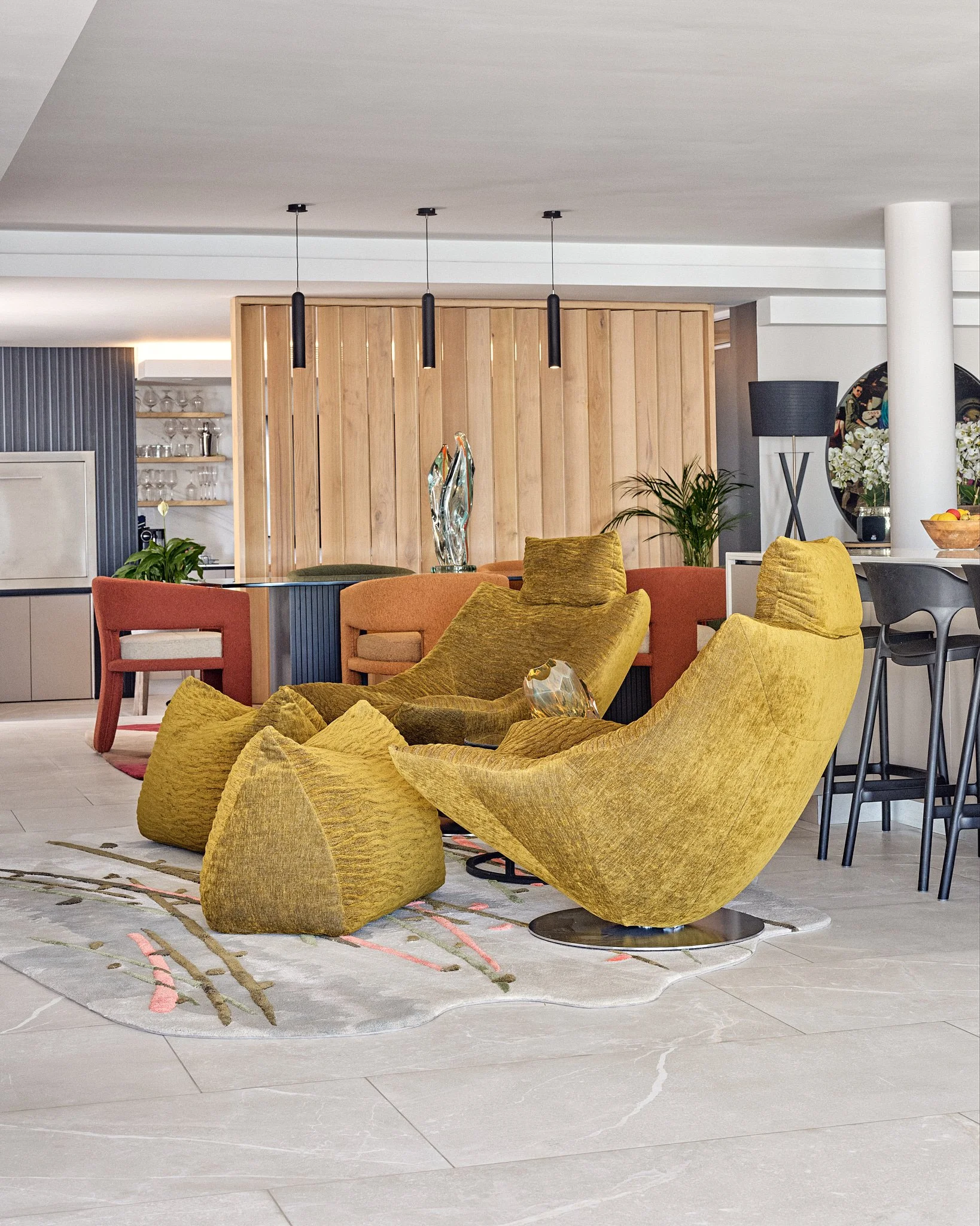DAVID MALANRoche Bobois Camps Bay apartment_Capture_0100-073.jpg