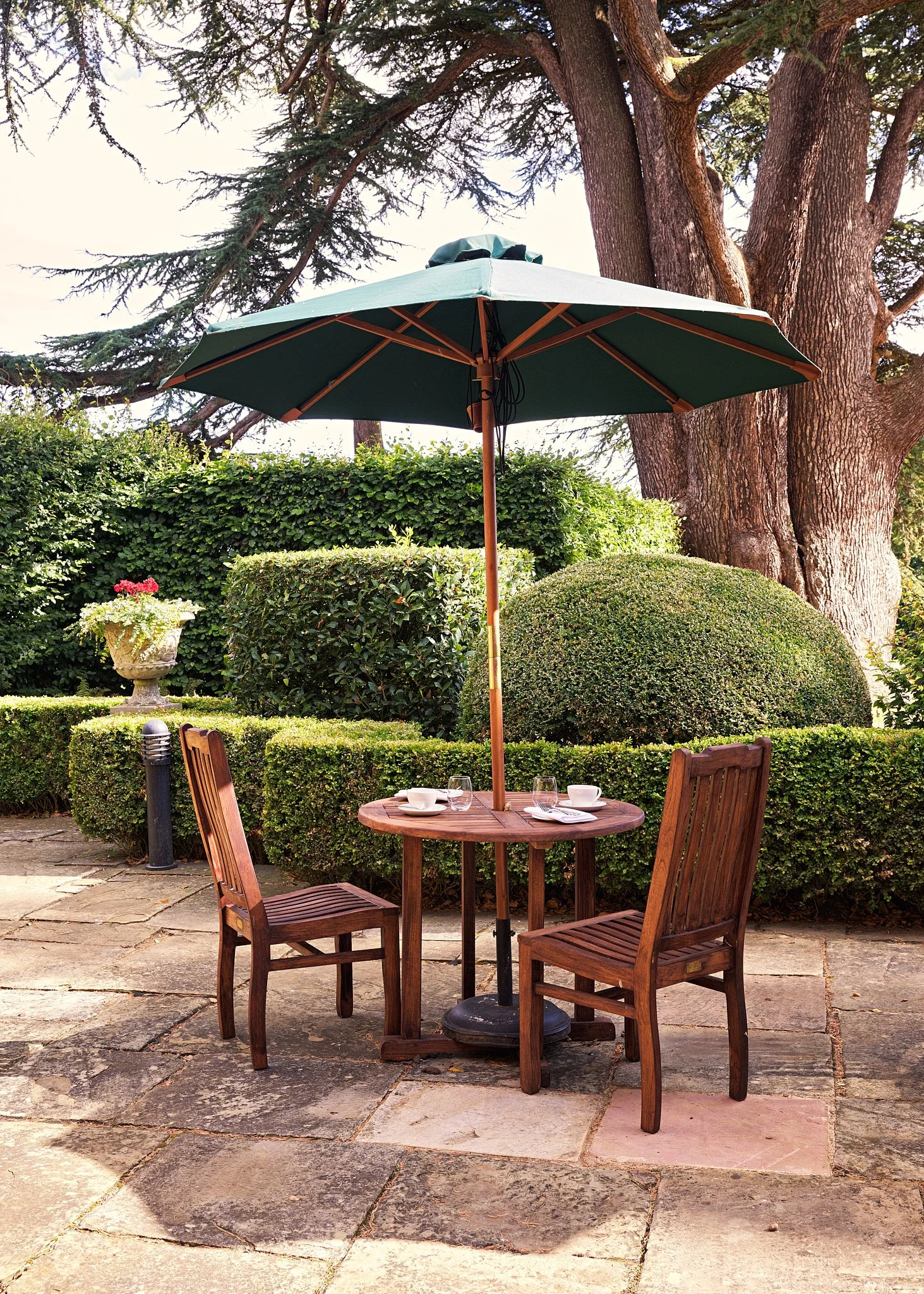 DAVID MALANHPH Fawsley Hall_Patio_056-107.jpg