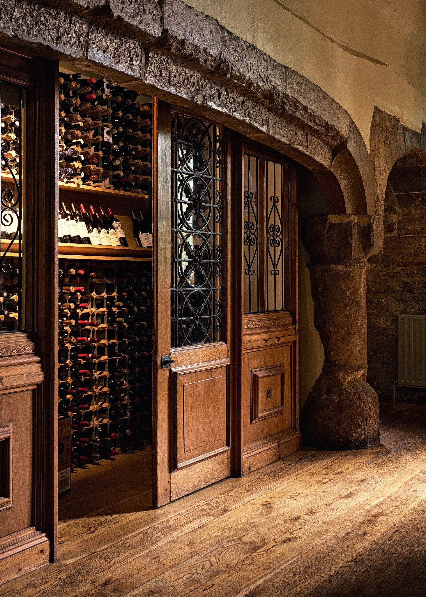 DAVID MALANHPH Fawsley Hall_Wine Cellar_001-088.jpg