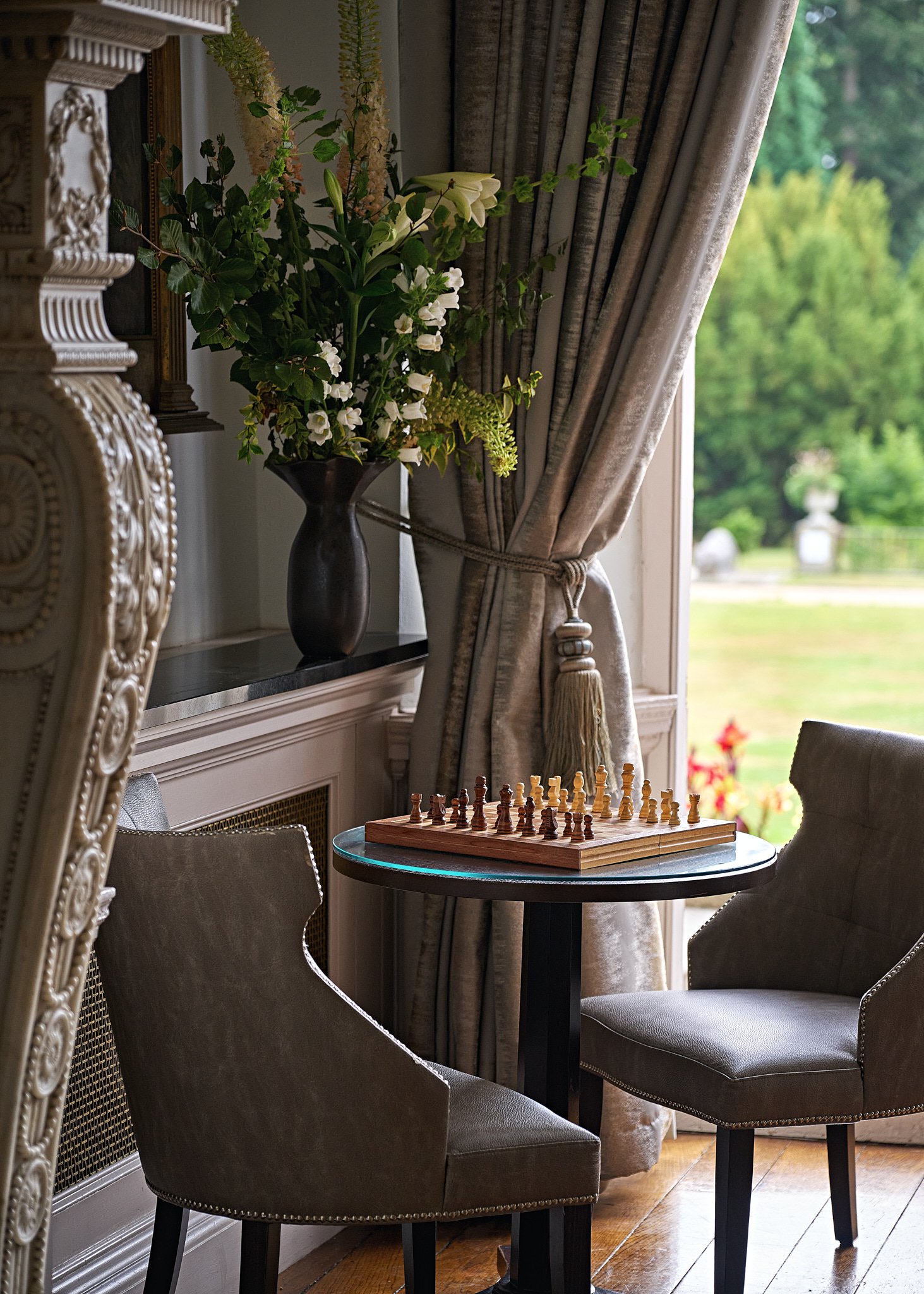 DAVID MALANHPH Rhinefield House_Chandilier  bar_4302-230.jpg