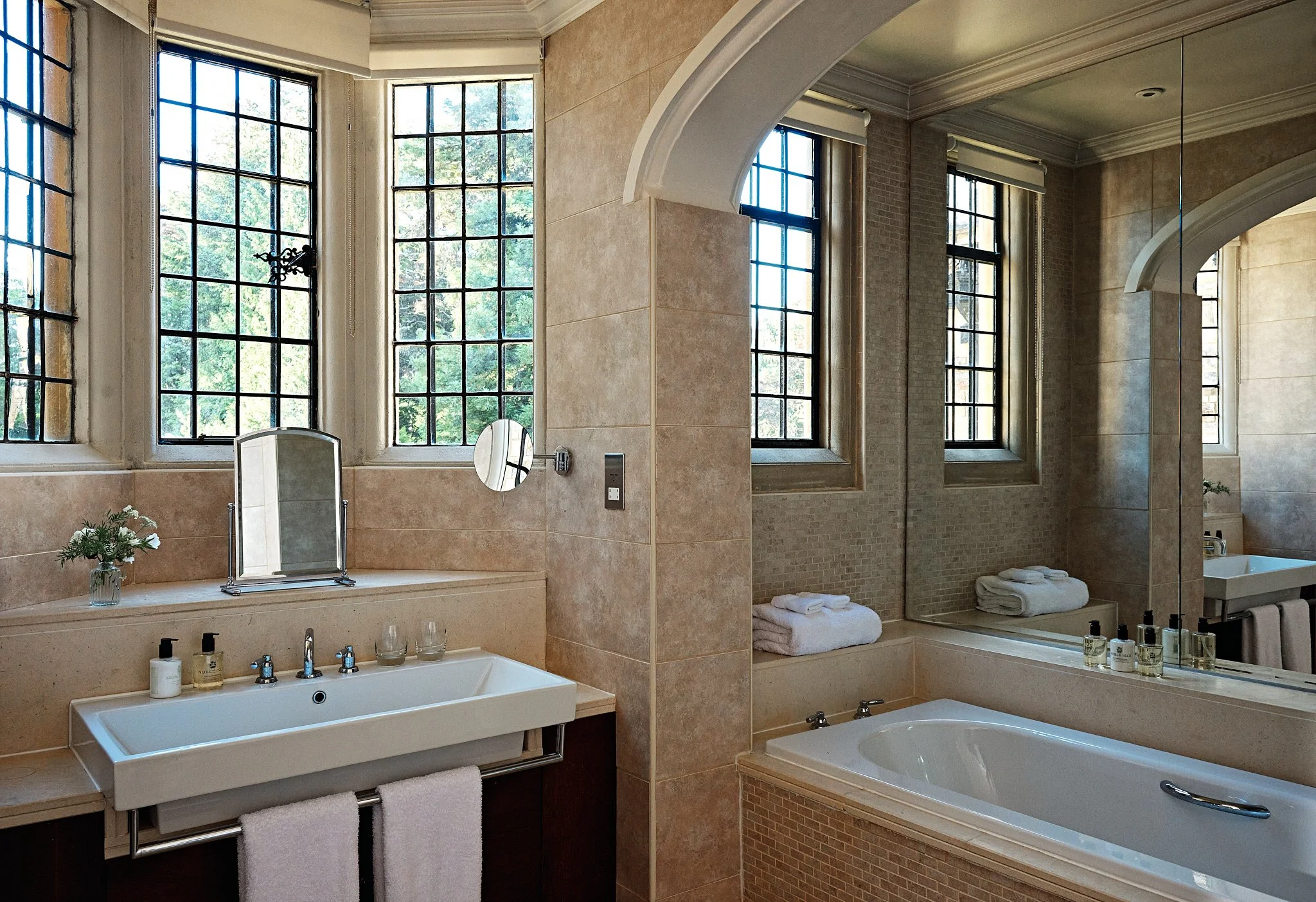 DAVID MALANHPH Rhinefield House_Munro_3617-160.jpg