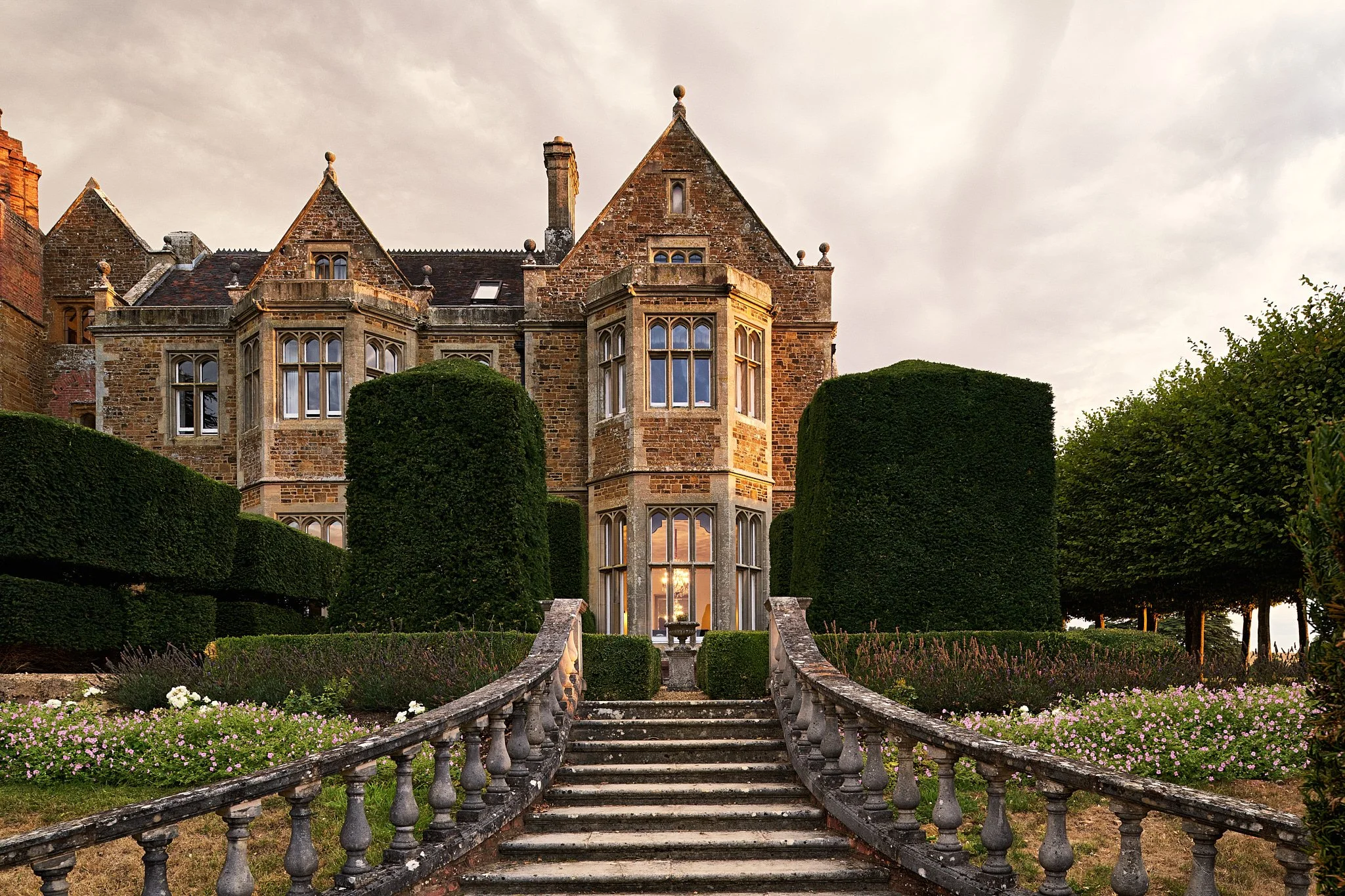 DAVID MALANHPH Fawsley Hall_Gardens & Exterior_0087 1-102.jpg