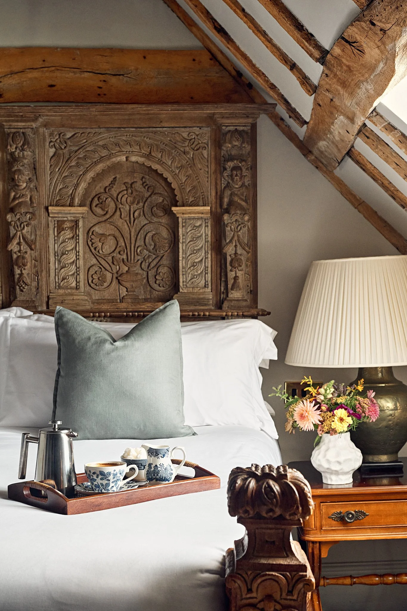 DAVID MALANHPH Chilston Park_Bedroom_01_Tudor_0115-515.jpg