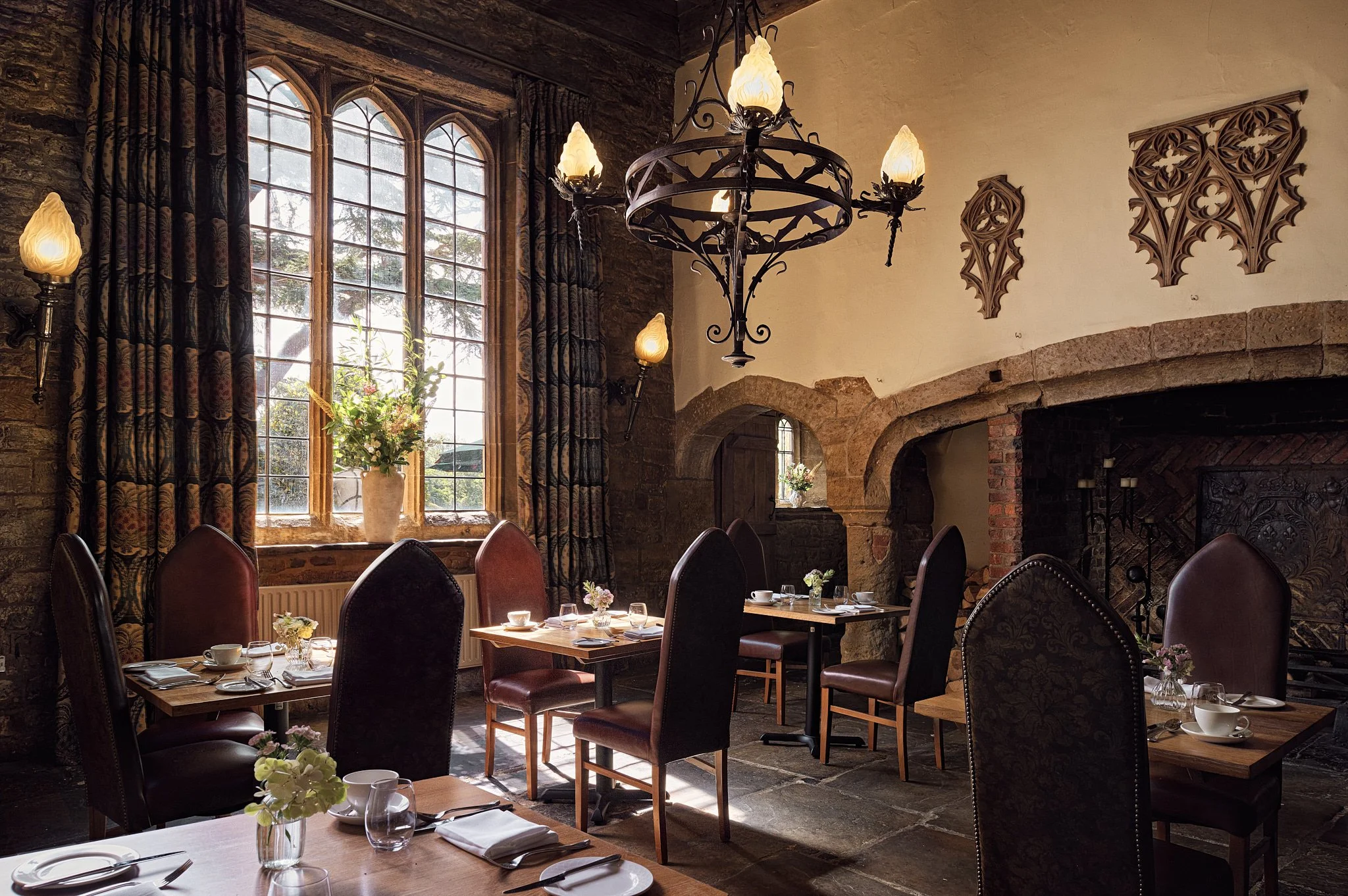 DAVID MALANHPH Fawsley Hall_Restaurant_523-120.jpg