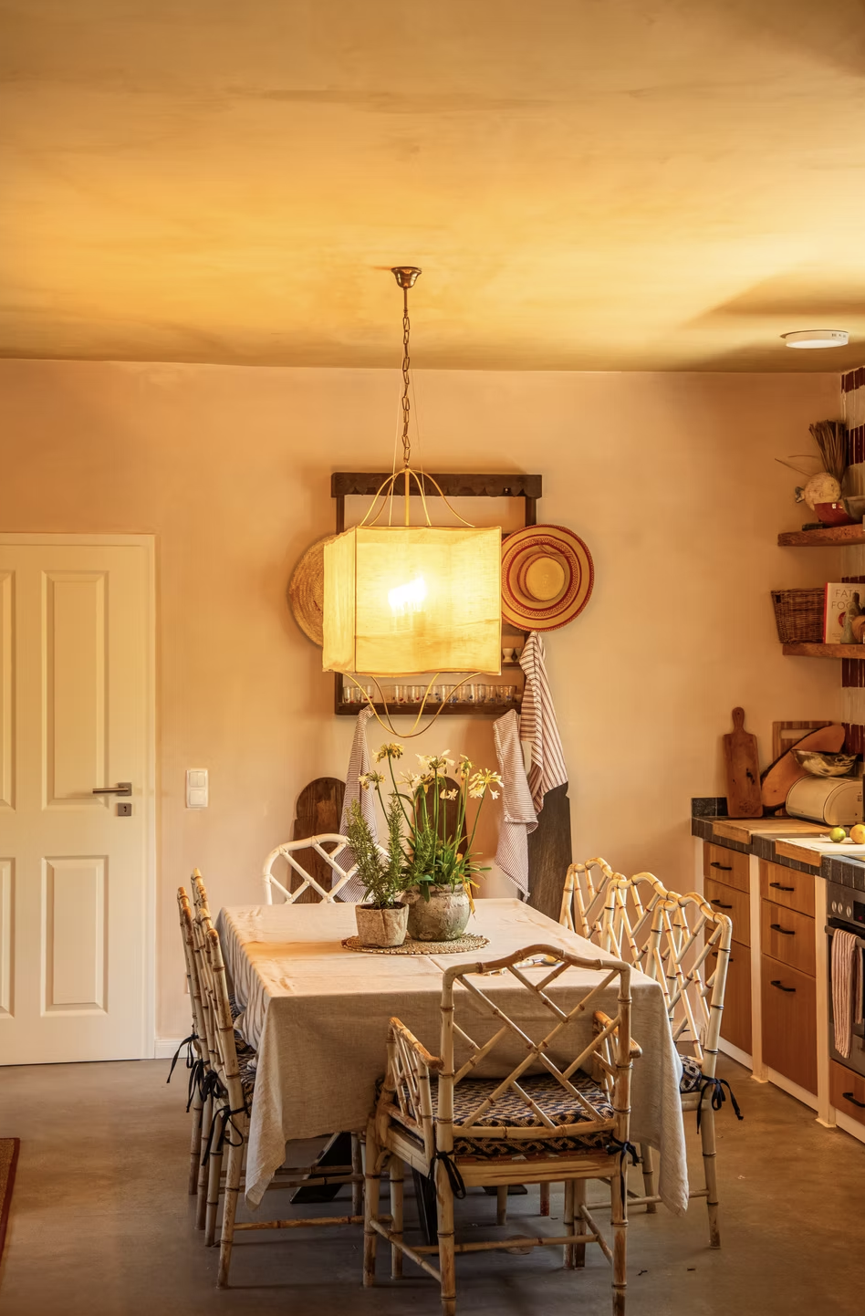 The Little Fishing House / Home Sleeps 8 / Carvalhal